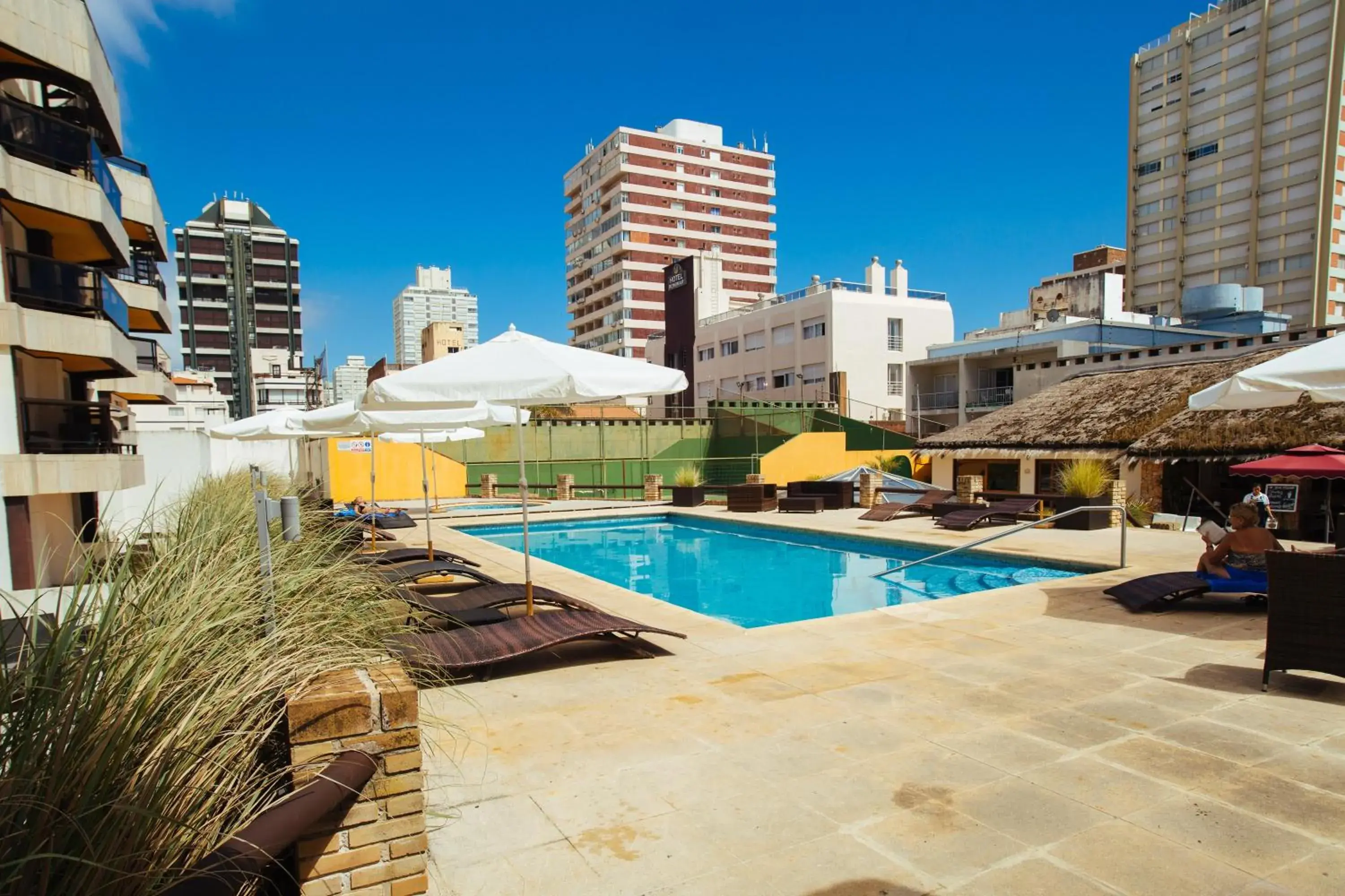 Swimming Pool in Golden Beach Resort & Spa