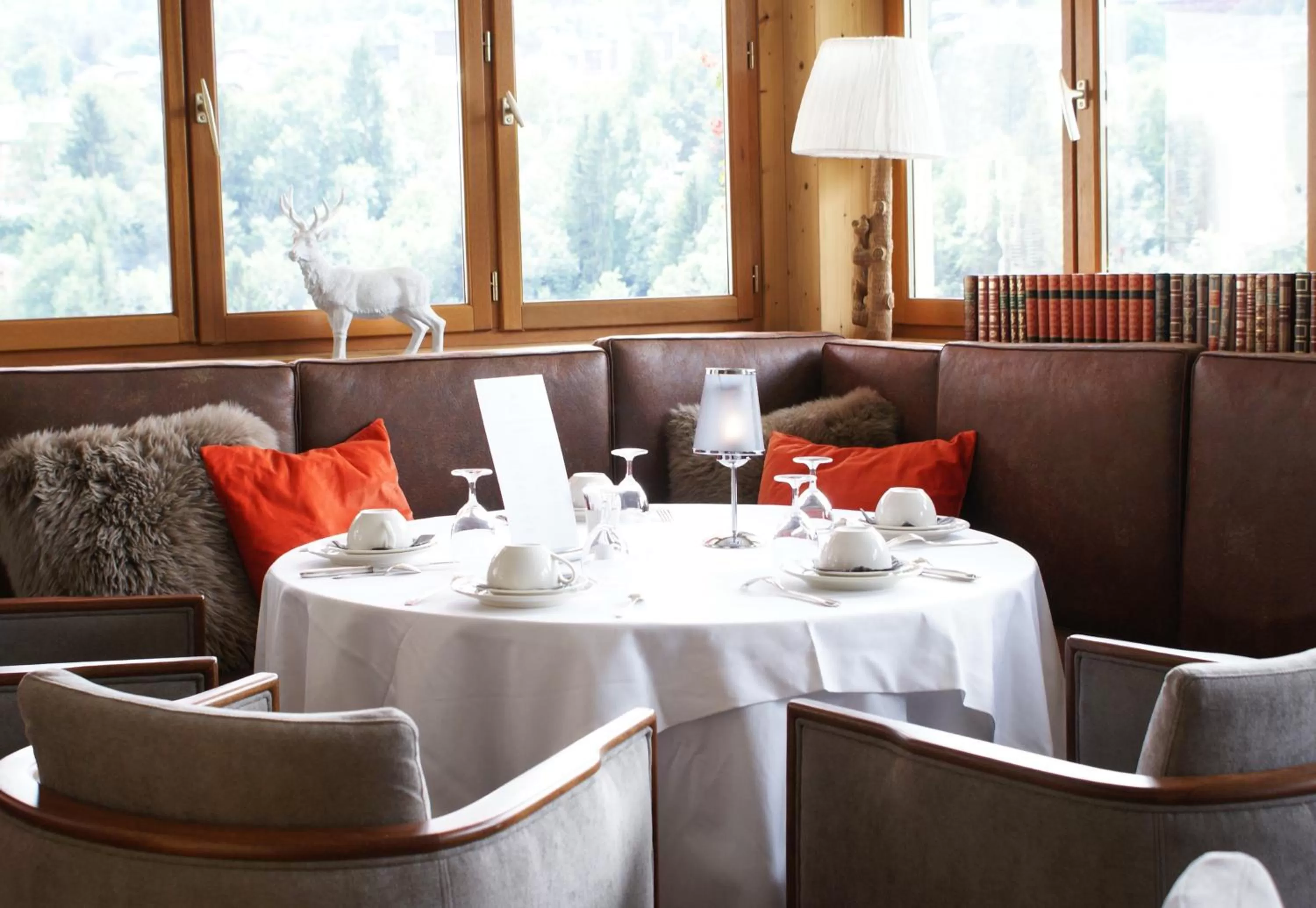 Restaurant/places to eat in Coeur des Neiges