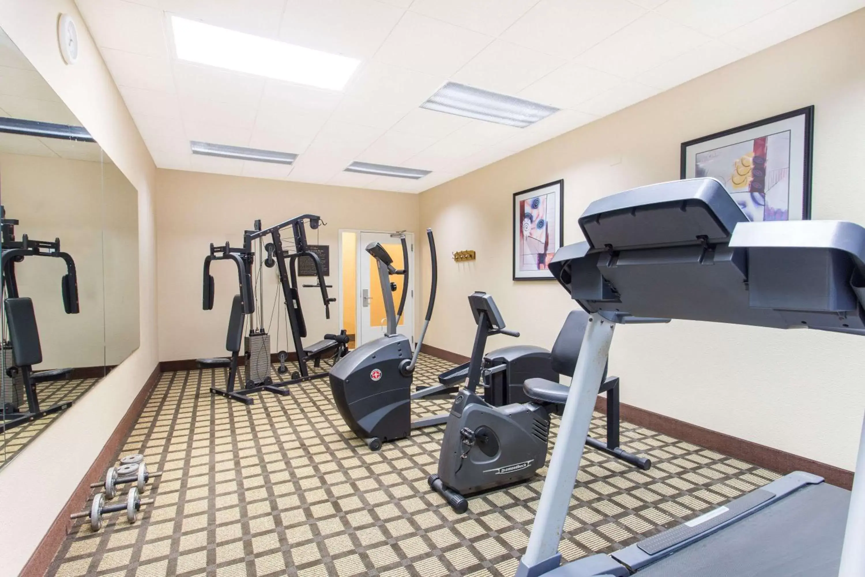 Fitness centre/facilities, Fitness Center/Facilities in Baymont by Wyndham Plymouth