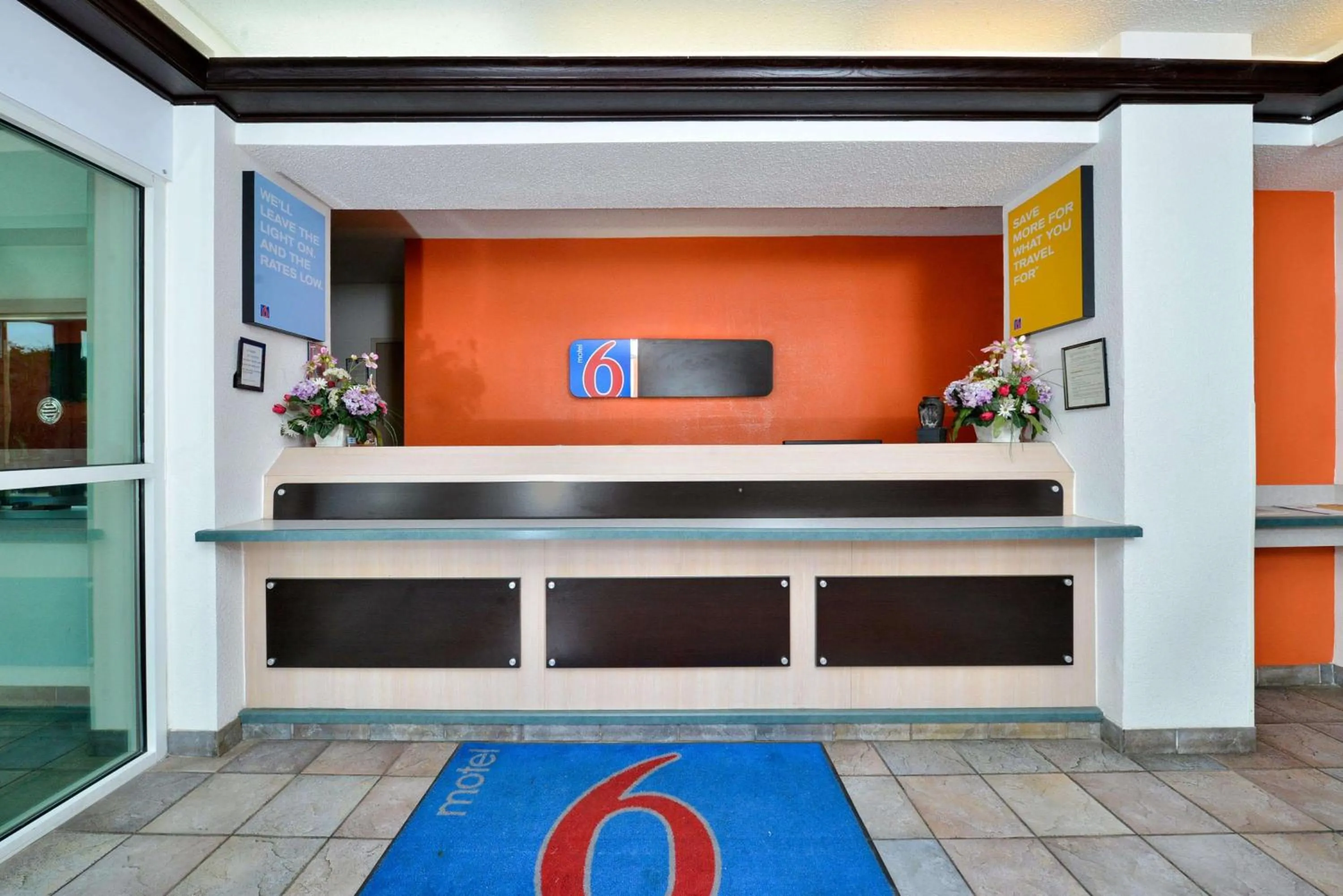 Lobby or reception in Motel 6-McKinney, TX - North