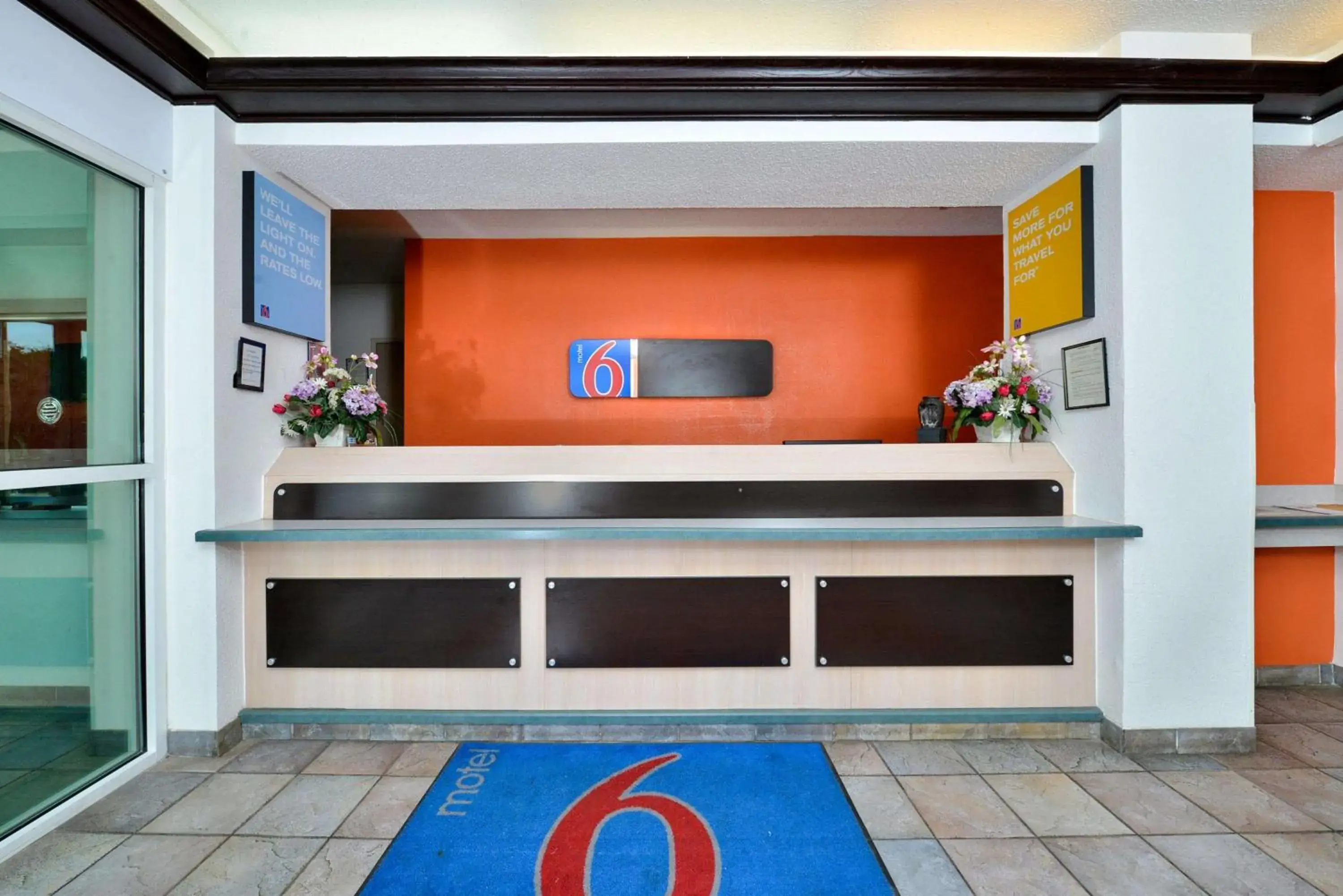 Lobby or reception in Motel 6-McKinney, TX - North Lobby or reception in Motel 6-McKinney, TX - North