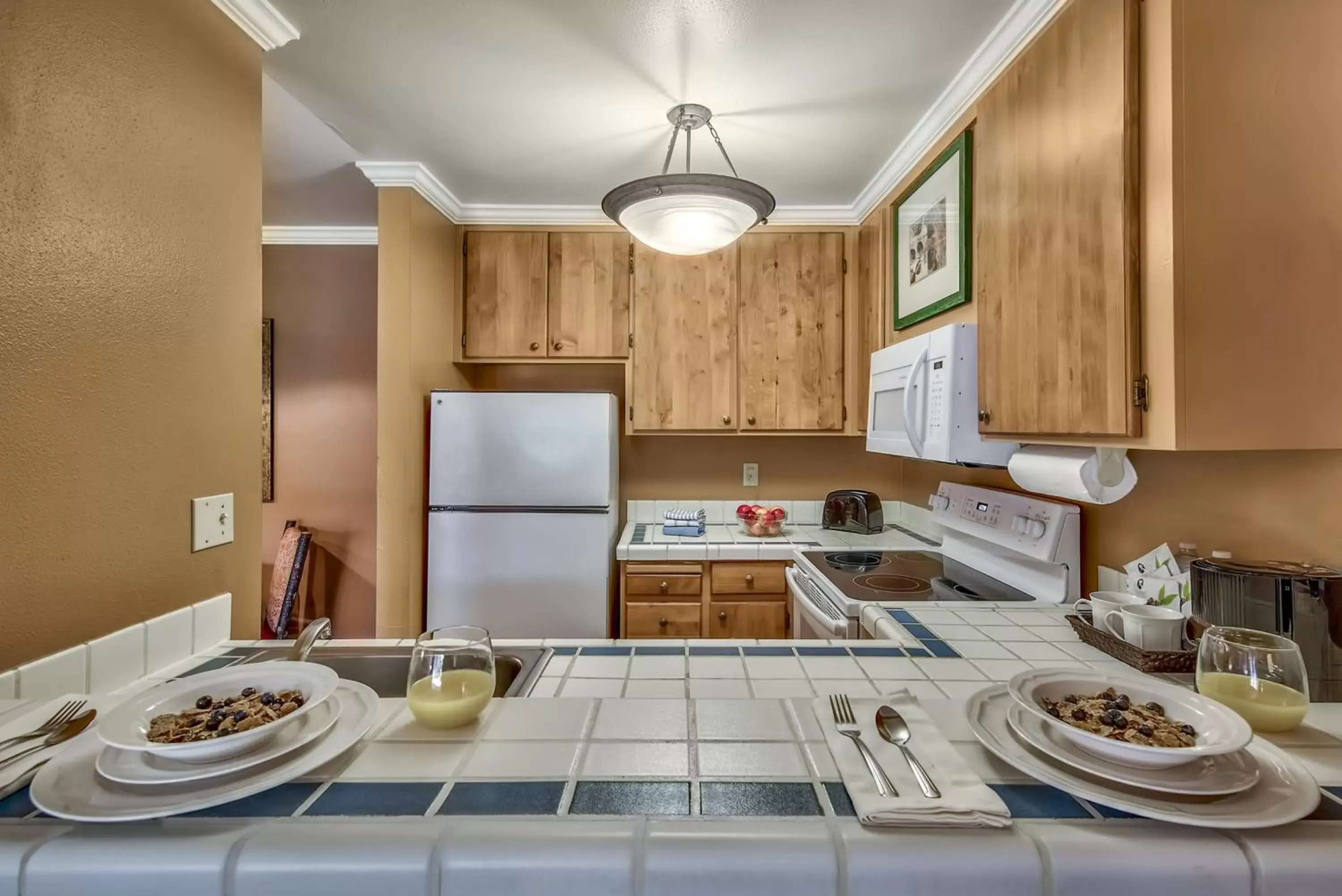 Kitchen or kitchenette, Kitchen/Kitchenette in Forest Suites Resort at the Heavenly Village