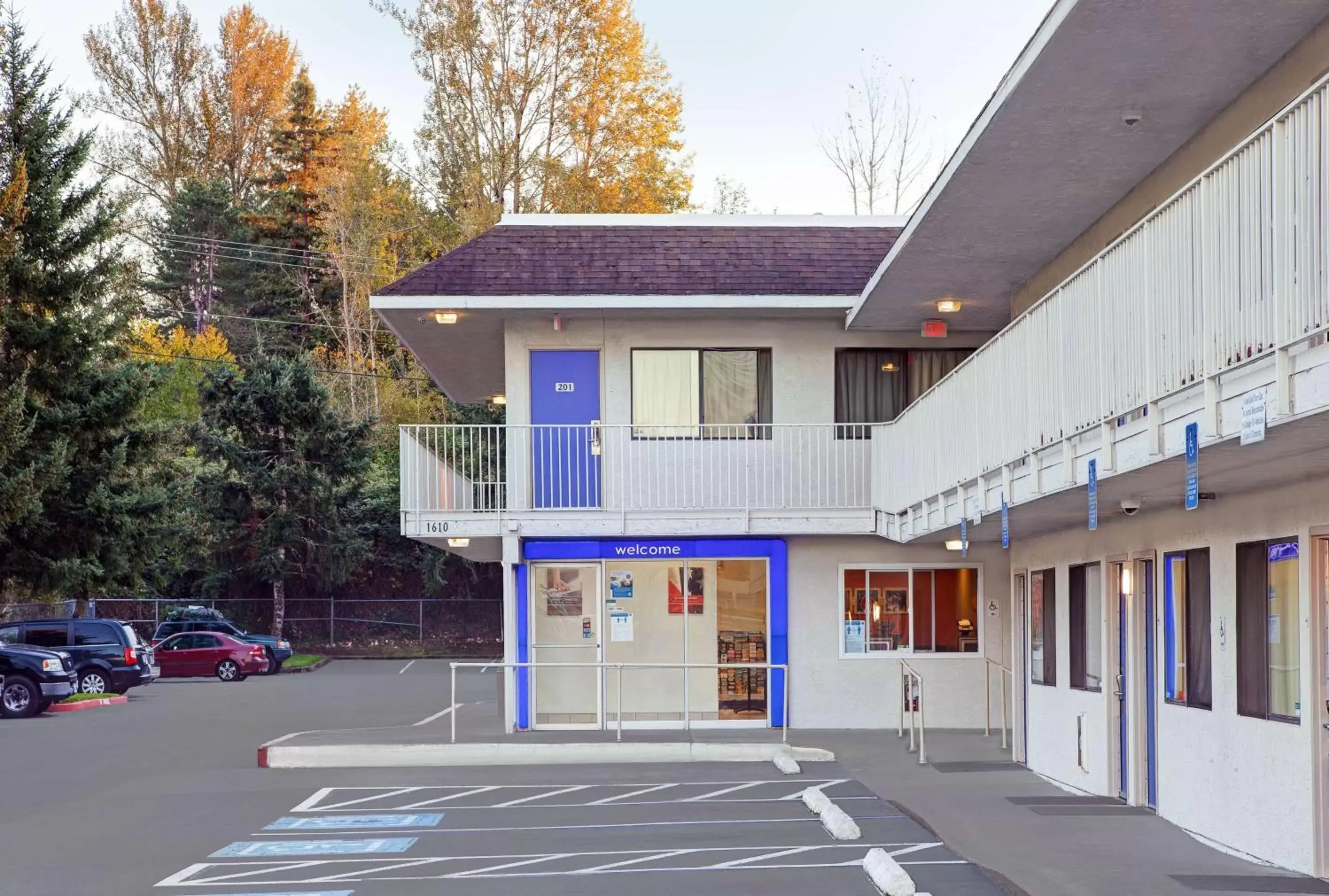 Property Building in Motel 6-Troutdale, OR - Portland East