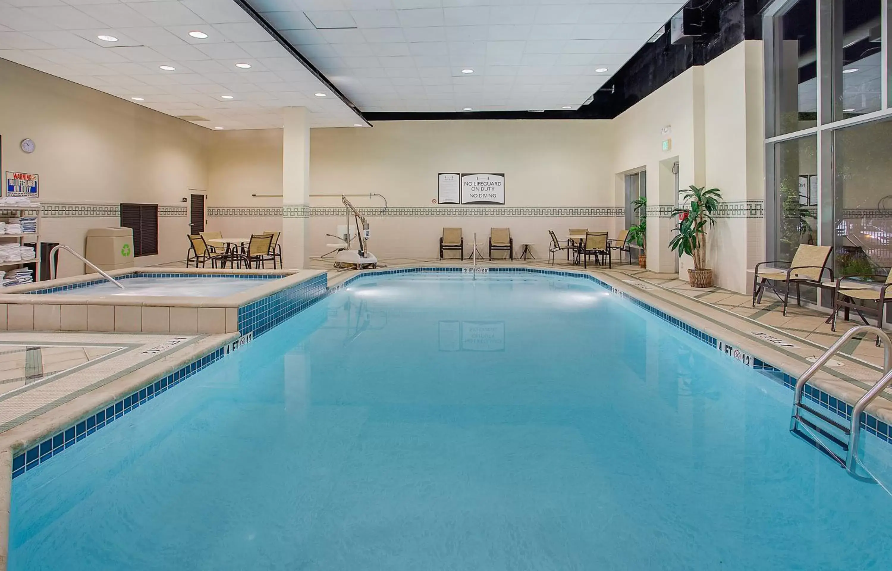 Swimming Pool in Staybridge Suites Chattanooga Downtown - Convention Center, an IHG Hotel