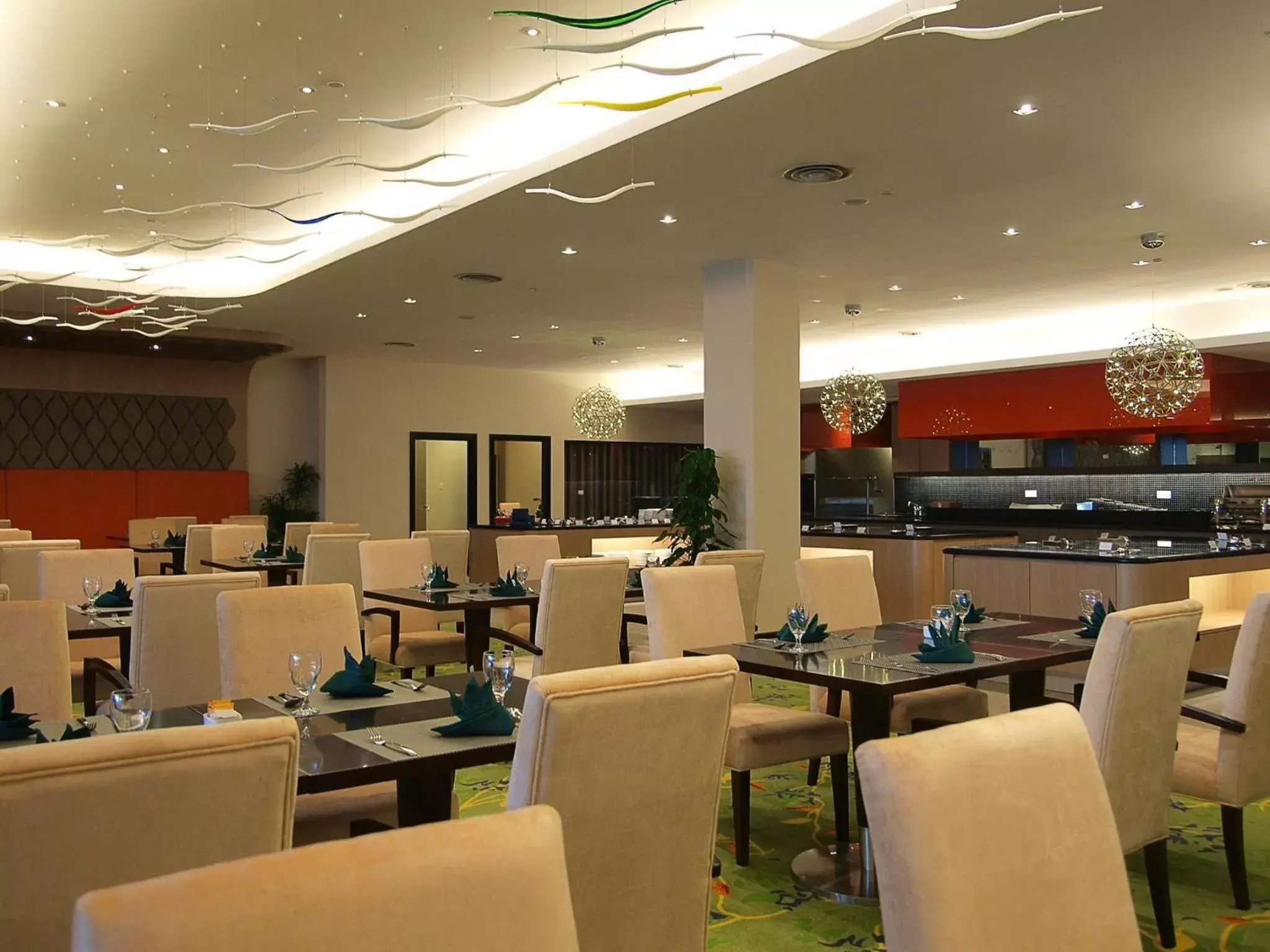 Restaurant/places to eat in Imperial Hotel Kuching Restaurant/places to eat in Imperial Hotel Kuching