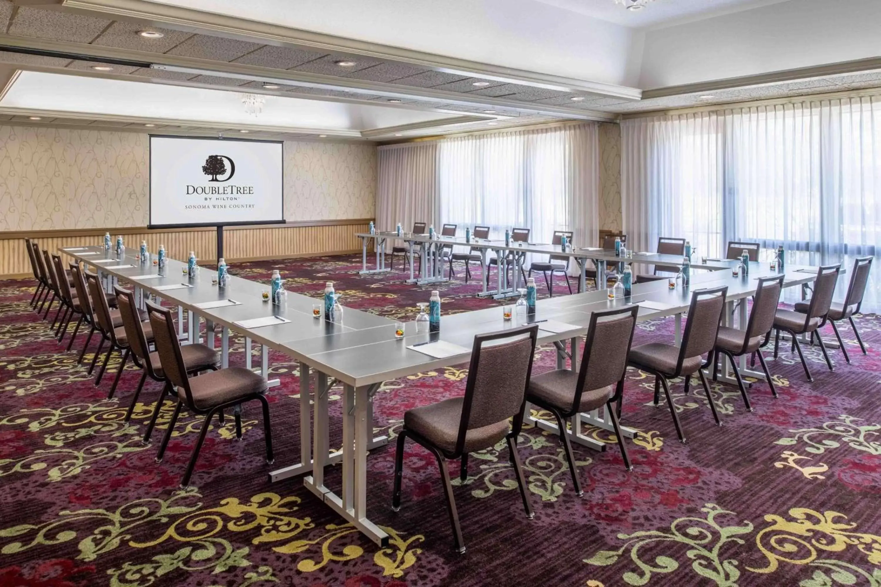Meeting/conference room in DoubleTree by Hilton Sonoma Wine Country