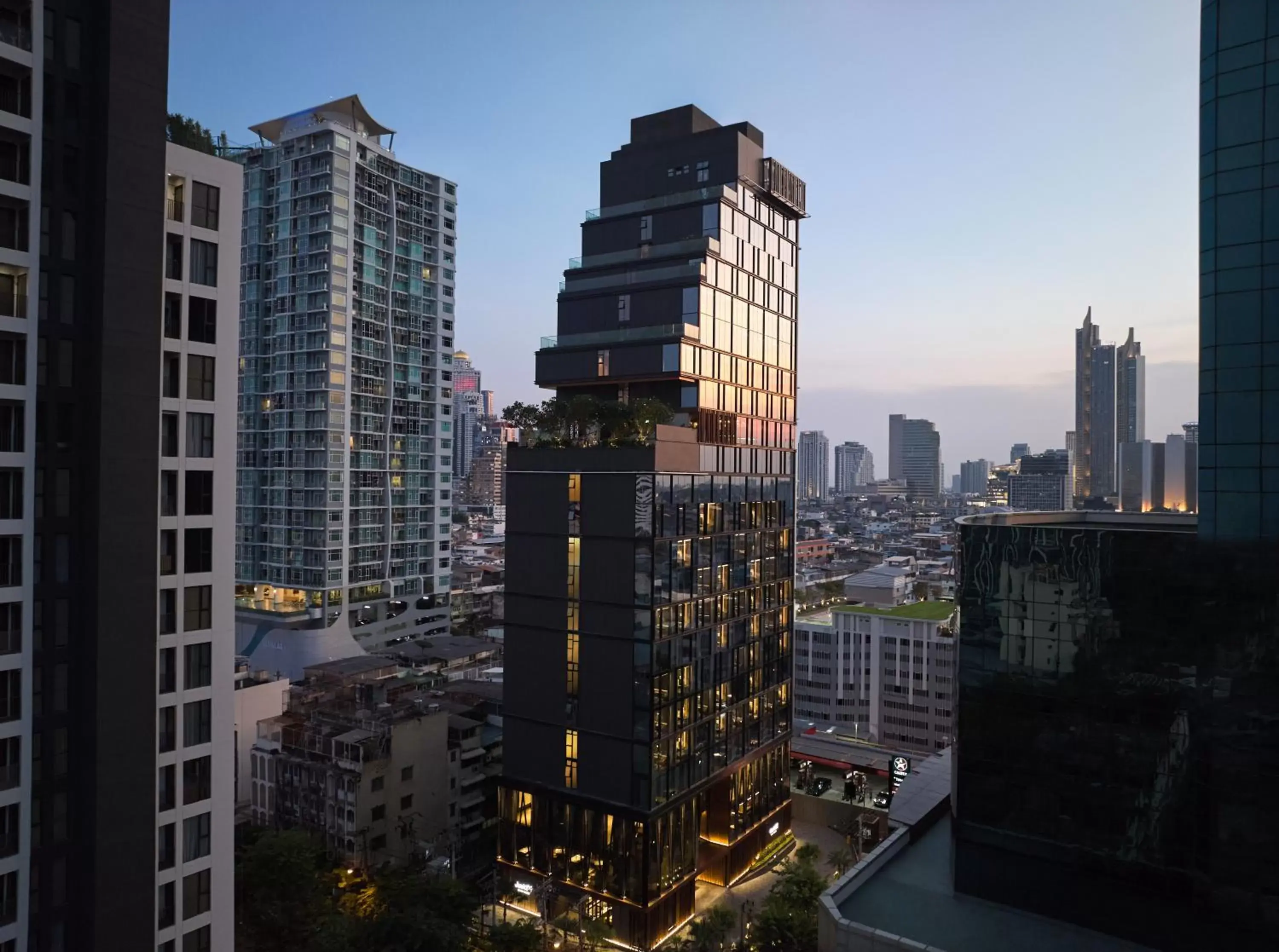 Property building in dusitD2 Samyan Bangkok Property building in dusitD2 Samyan Bangkok