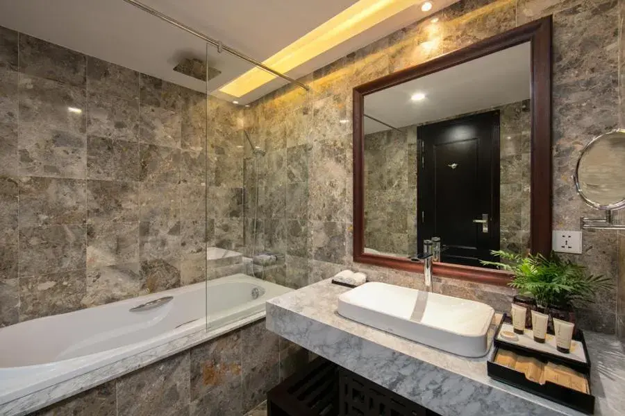 Bathroom in Sen Grand Hotel & Spa managed by Sen Group