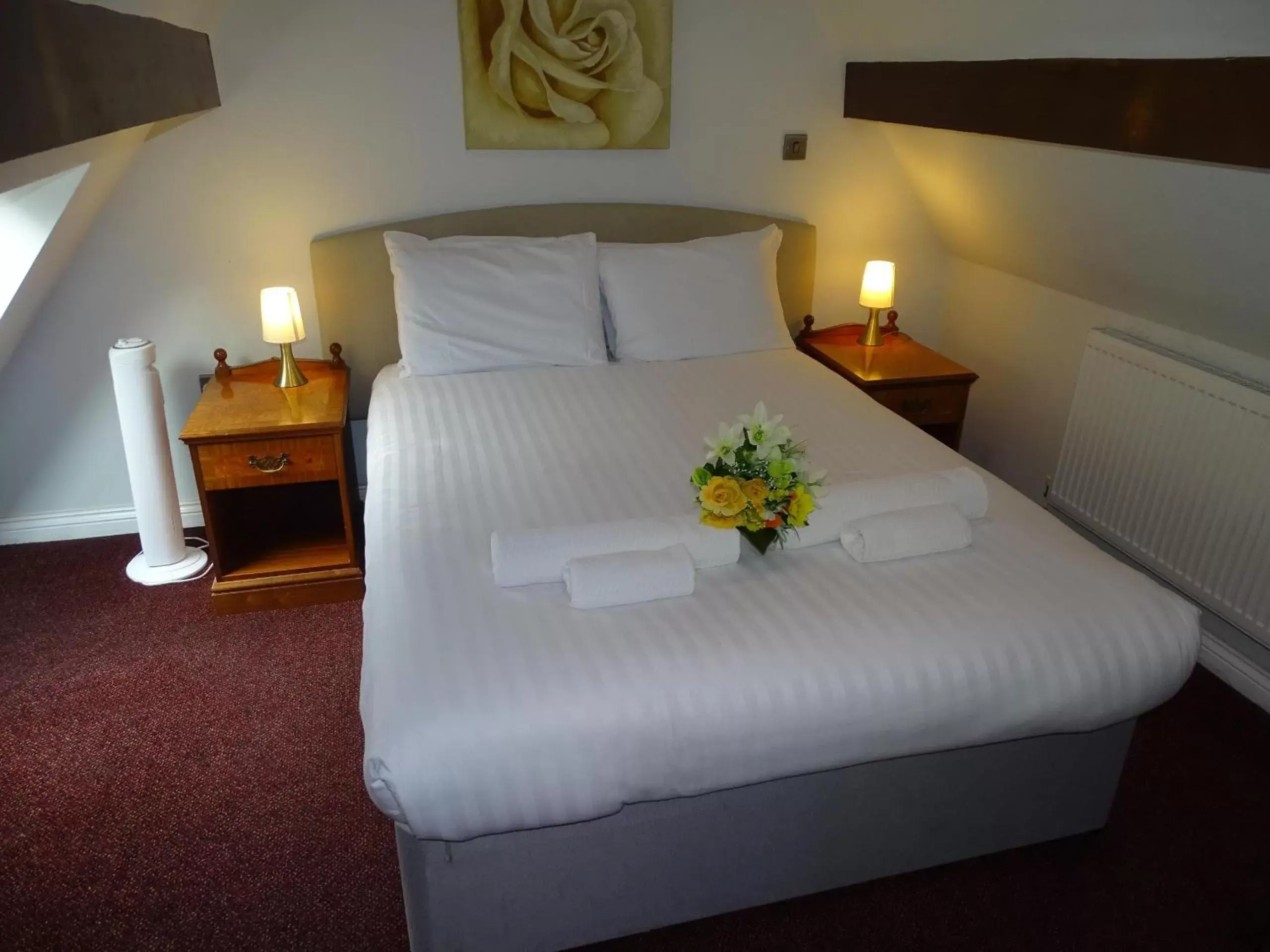 Standard Double Room in Milverton Hotel