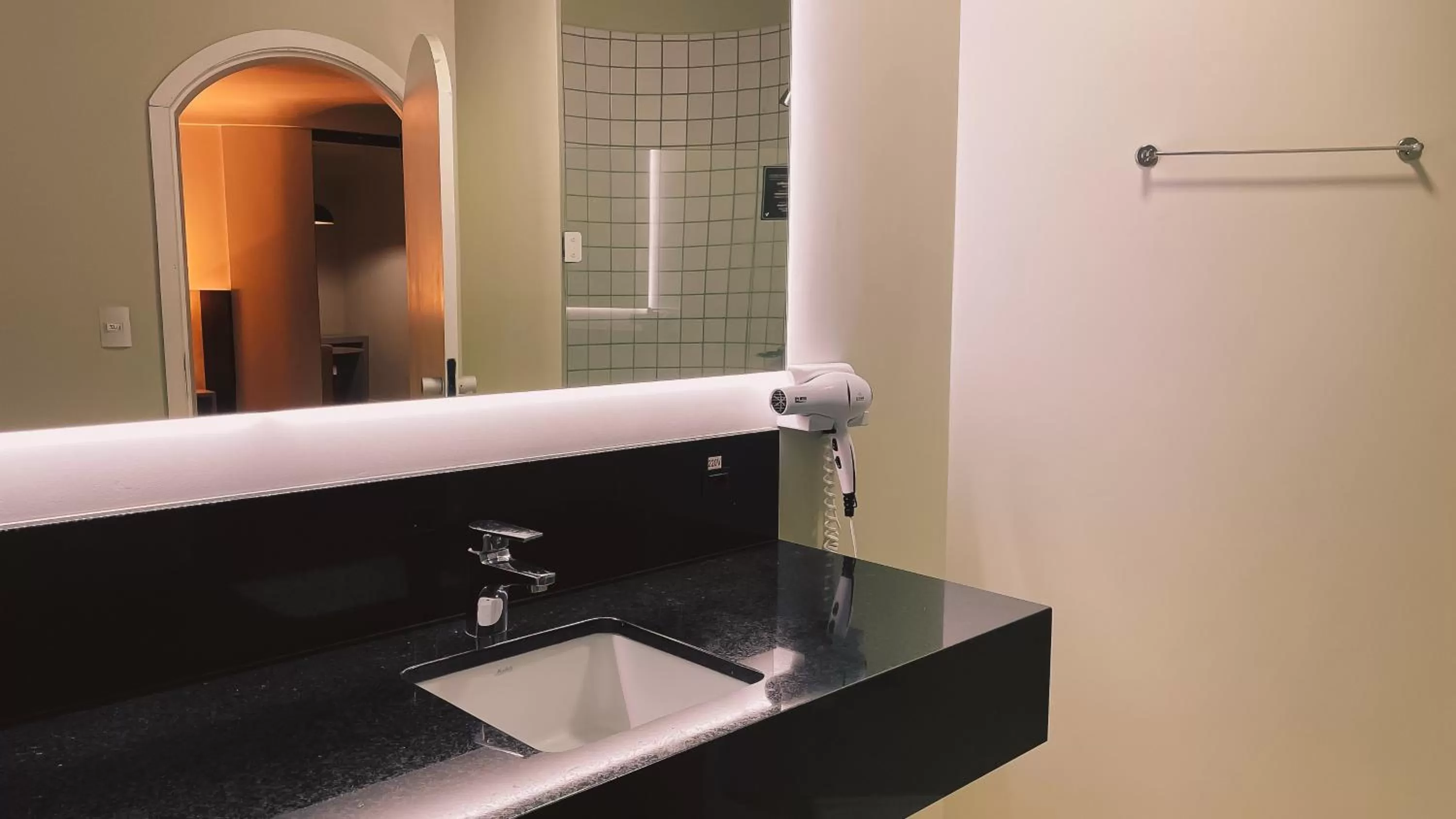 Bathroom in Verde Vale Hotel