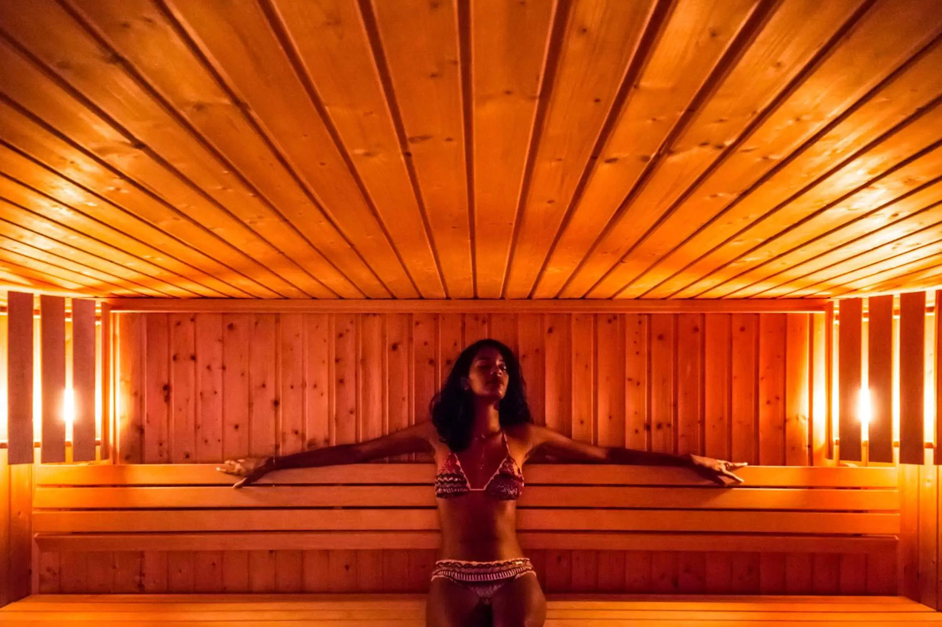 Sauna in Mahogany Hotel Residence & Spa