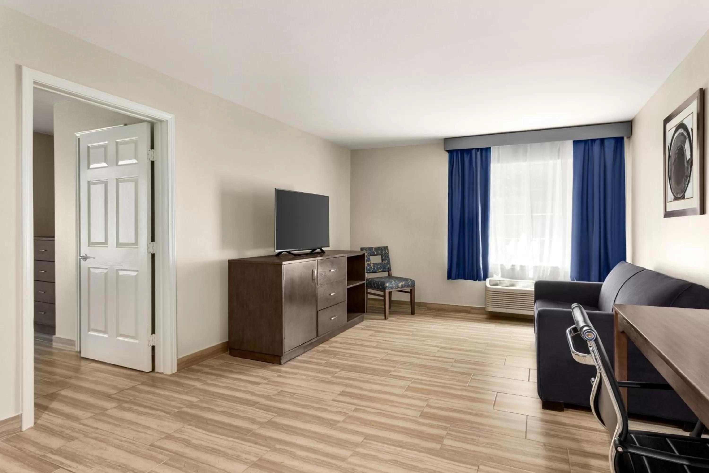 Living room in La Quinta by Wyndham Brownsville North