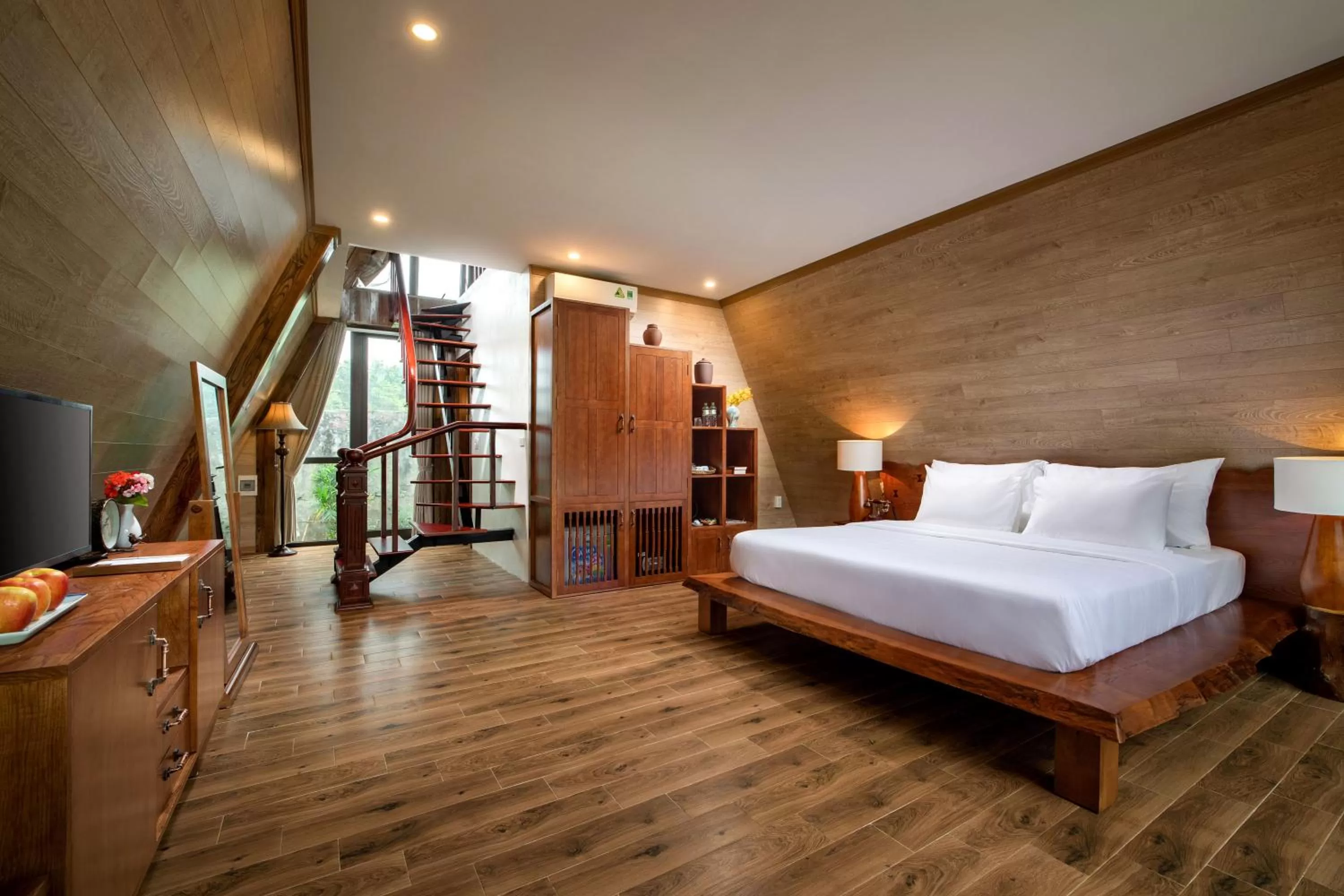 Photo of the whole room, Bed in Bai Dinh Garden Resort & Spa