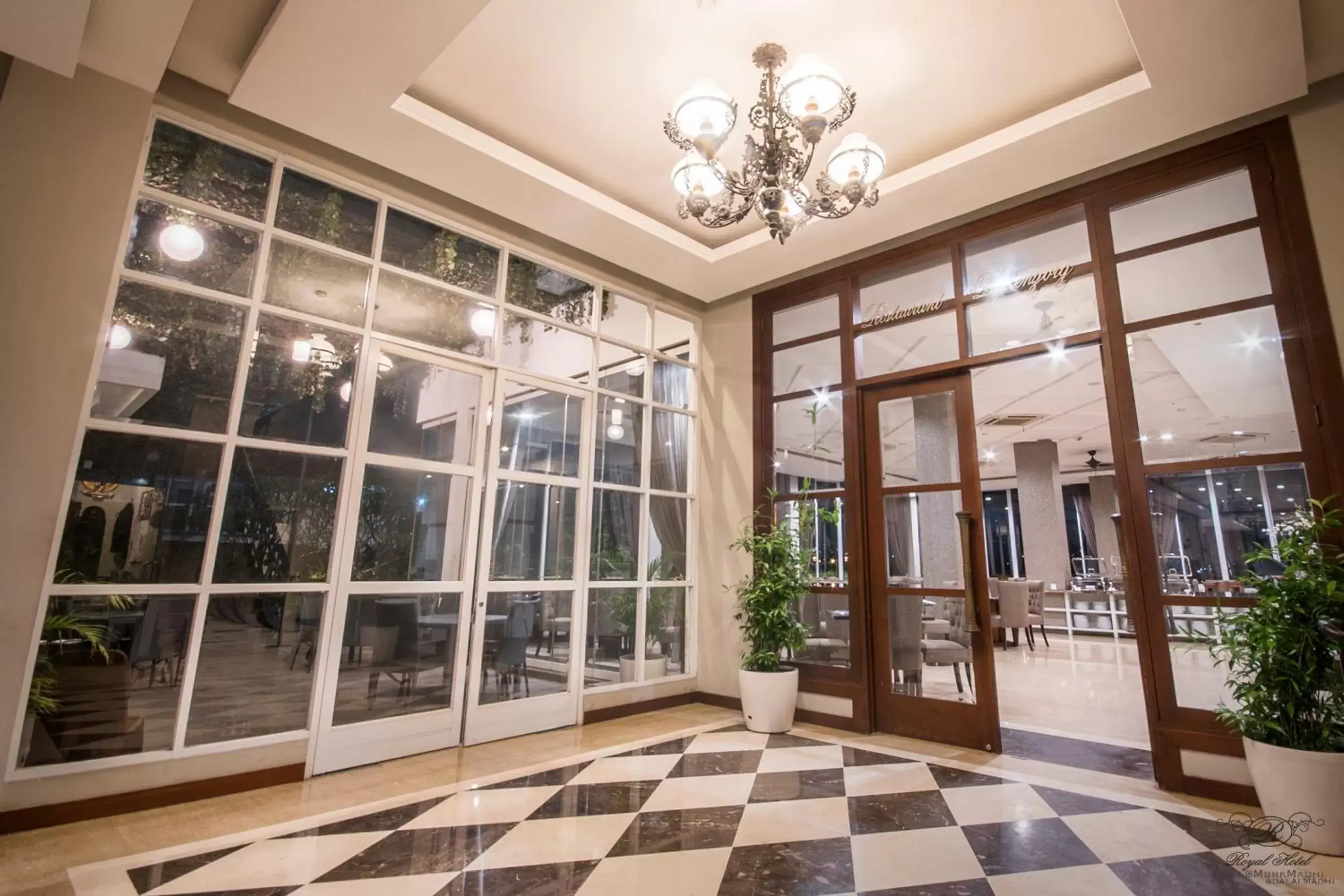 Dining area in Royal Hotel Bogor