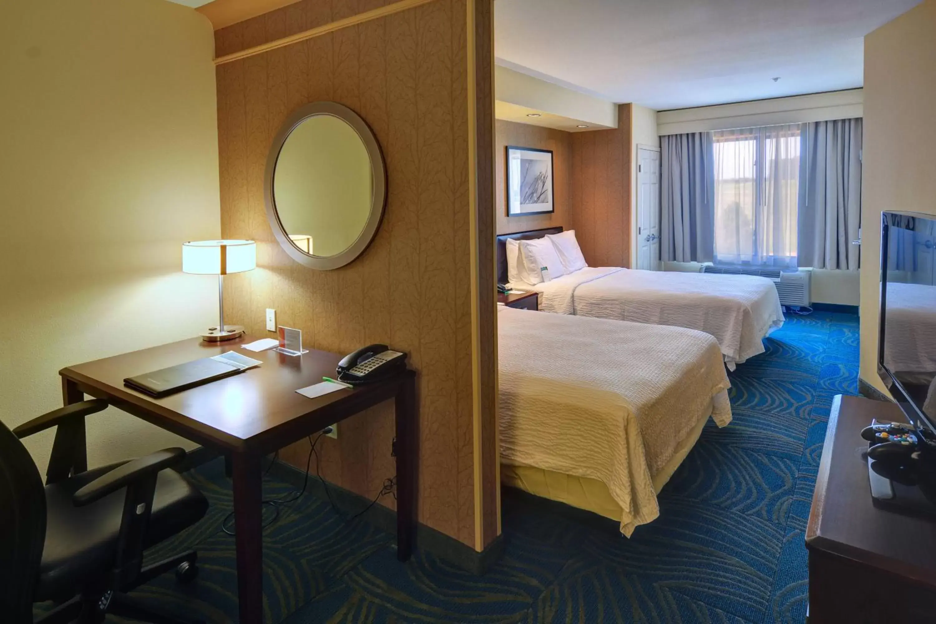 Photo of the whole room, Bed in SpringHill Suites by Marriott Dallas DFW Airport East Las Colinas Irving