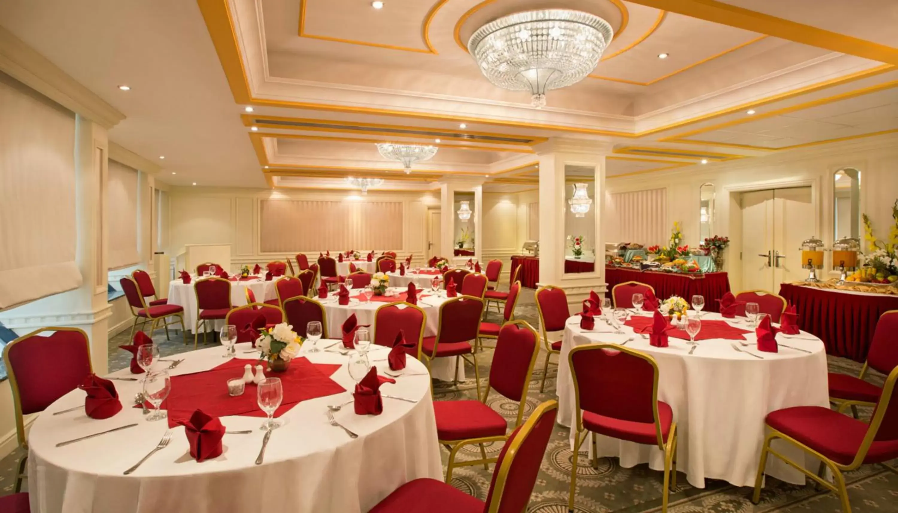 Banquet/Function facilities, Restaurant/Places to Eat in Admiral Plaza Hotel