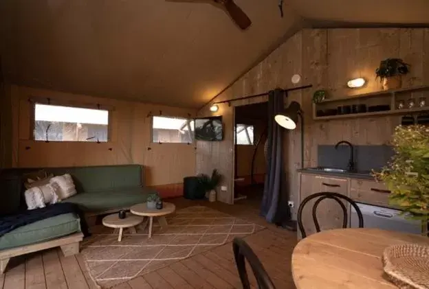 Living room, Seating Area in Ballina Beach Nature Resort