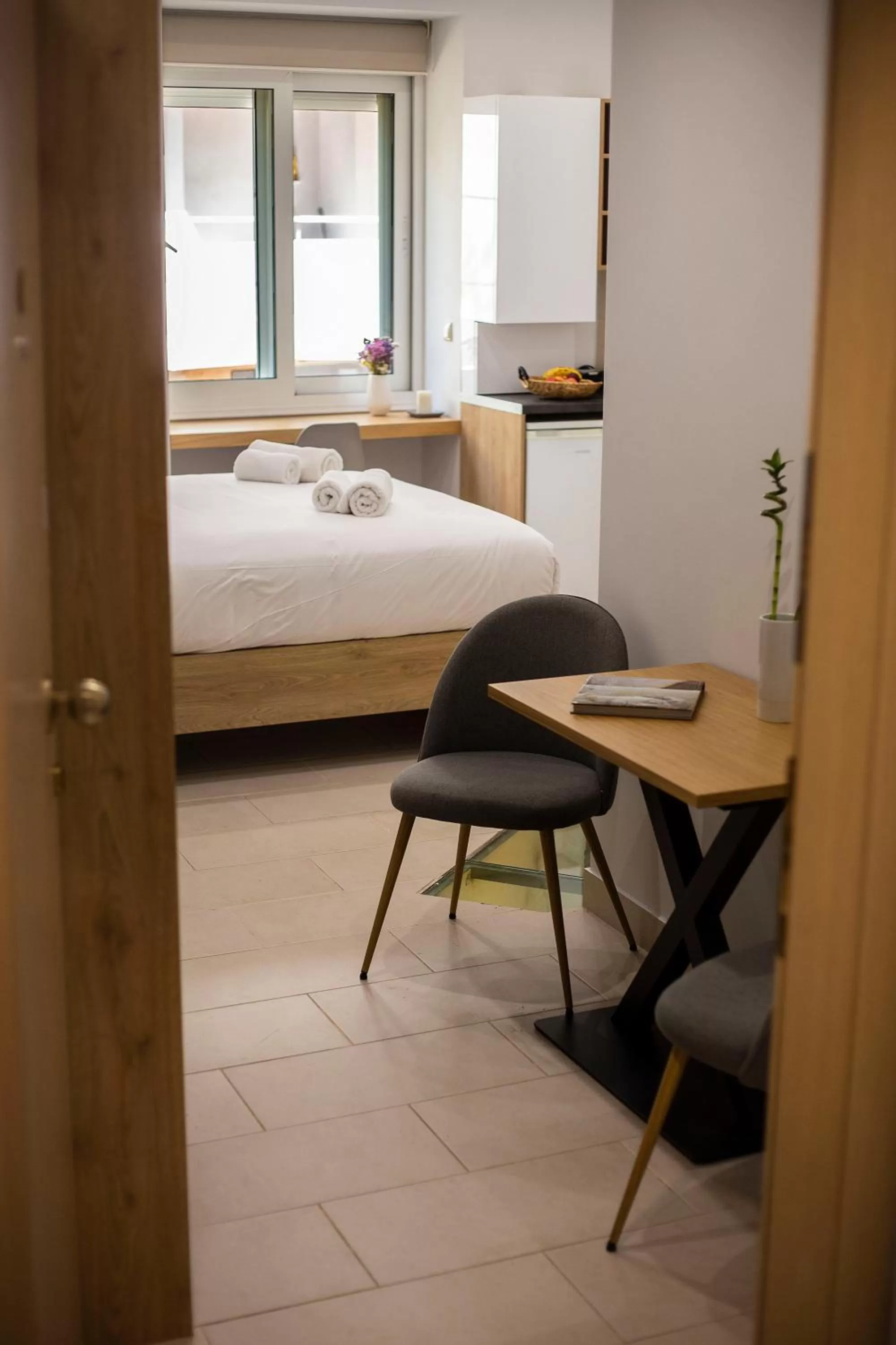 Photo of the whole room, Bed in 12 Keys Athens Apartments