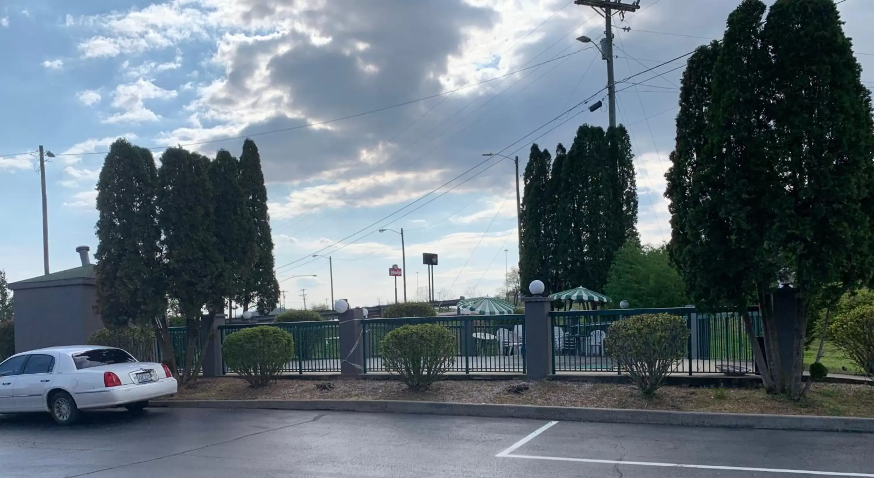 Swimming pool in Baymont by Wyndham Cave City Swimming pool in Baymont by Wyndham Cave City