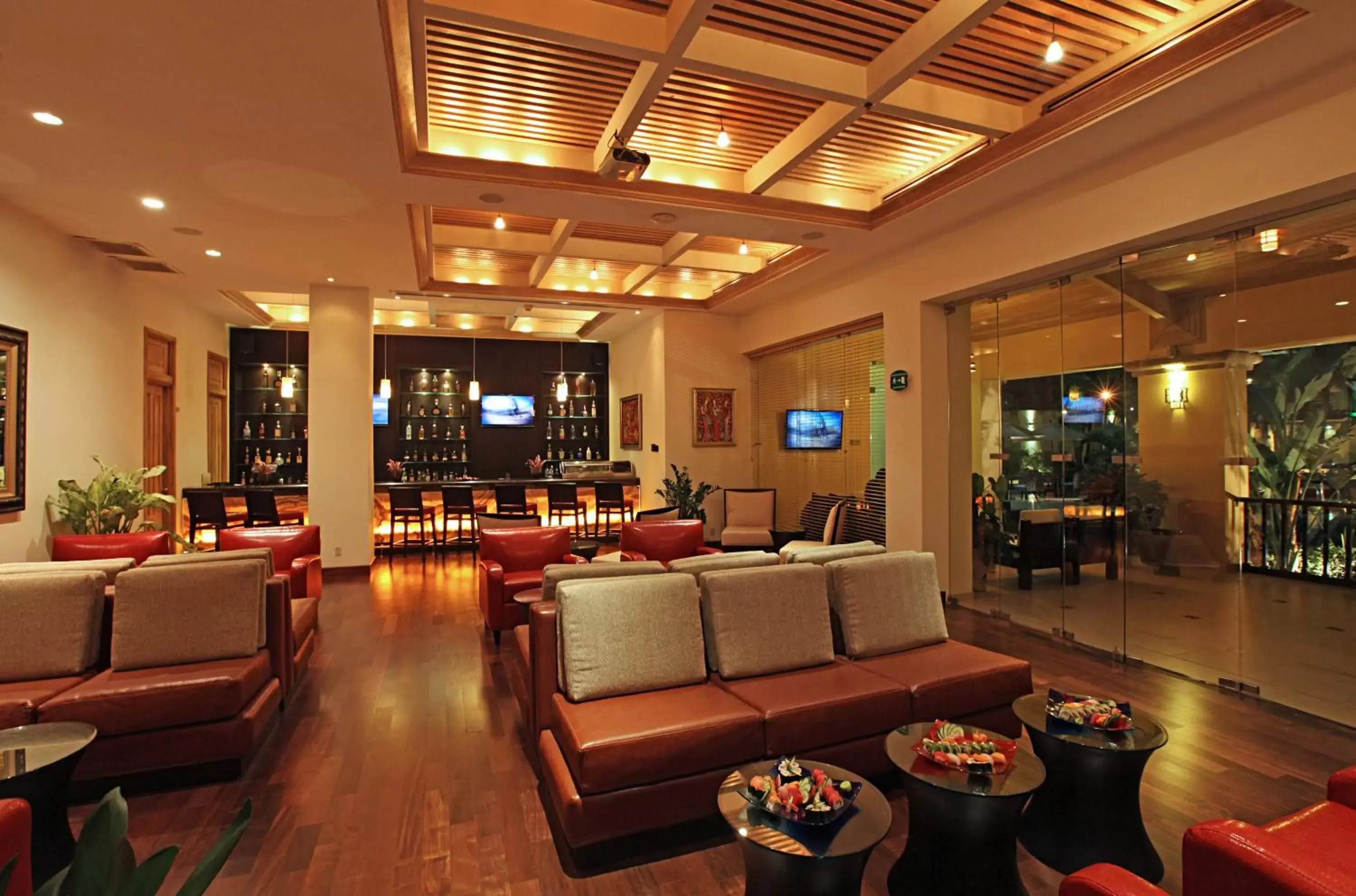 Lounge or bar, Lobby/Reception in Hotel Real InterContinental San Pedro Sula, an IHG Hotel