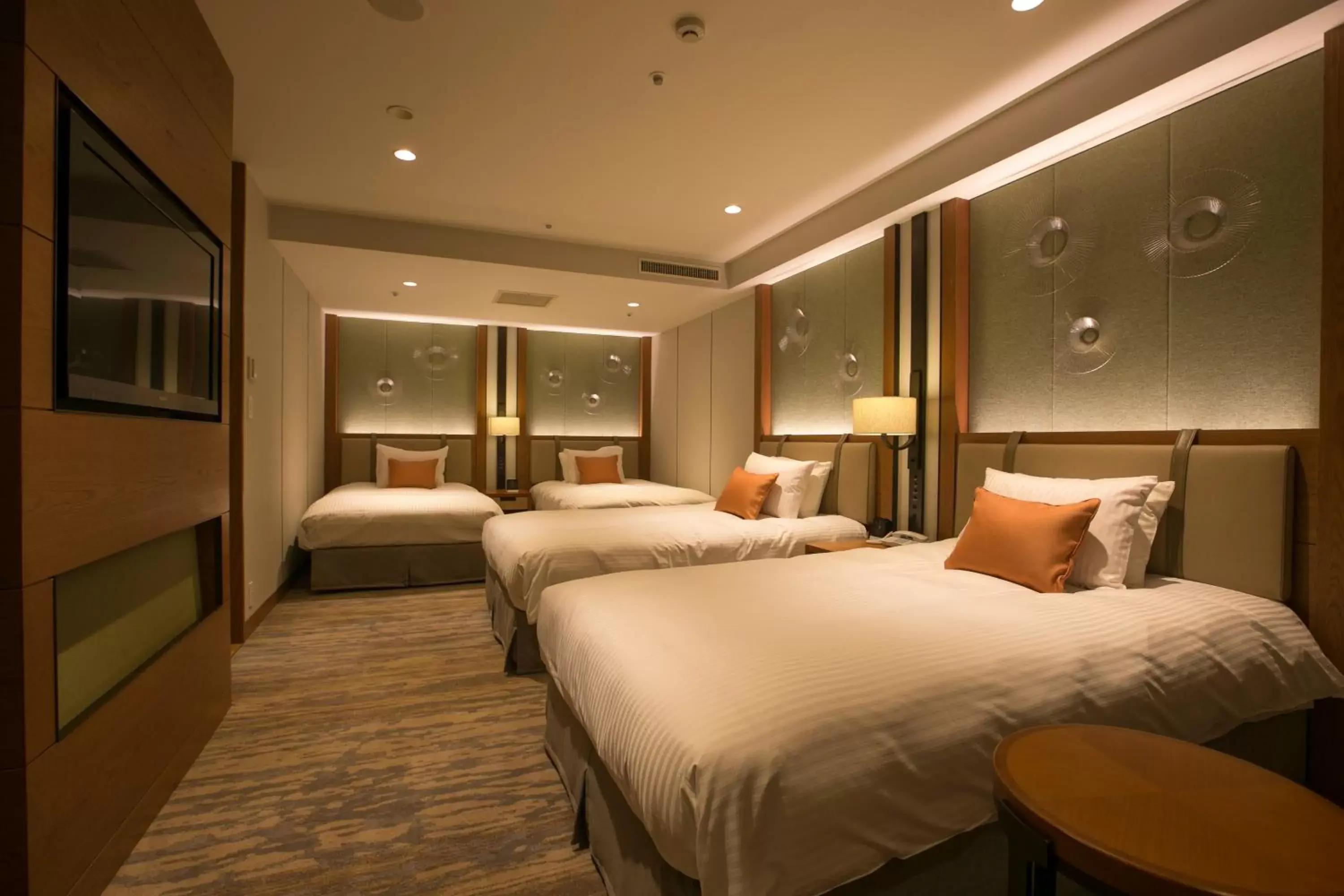 Photo of the whole room, Bed in Highland Resort Hotel & Spa