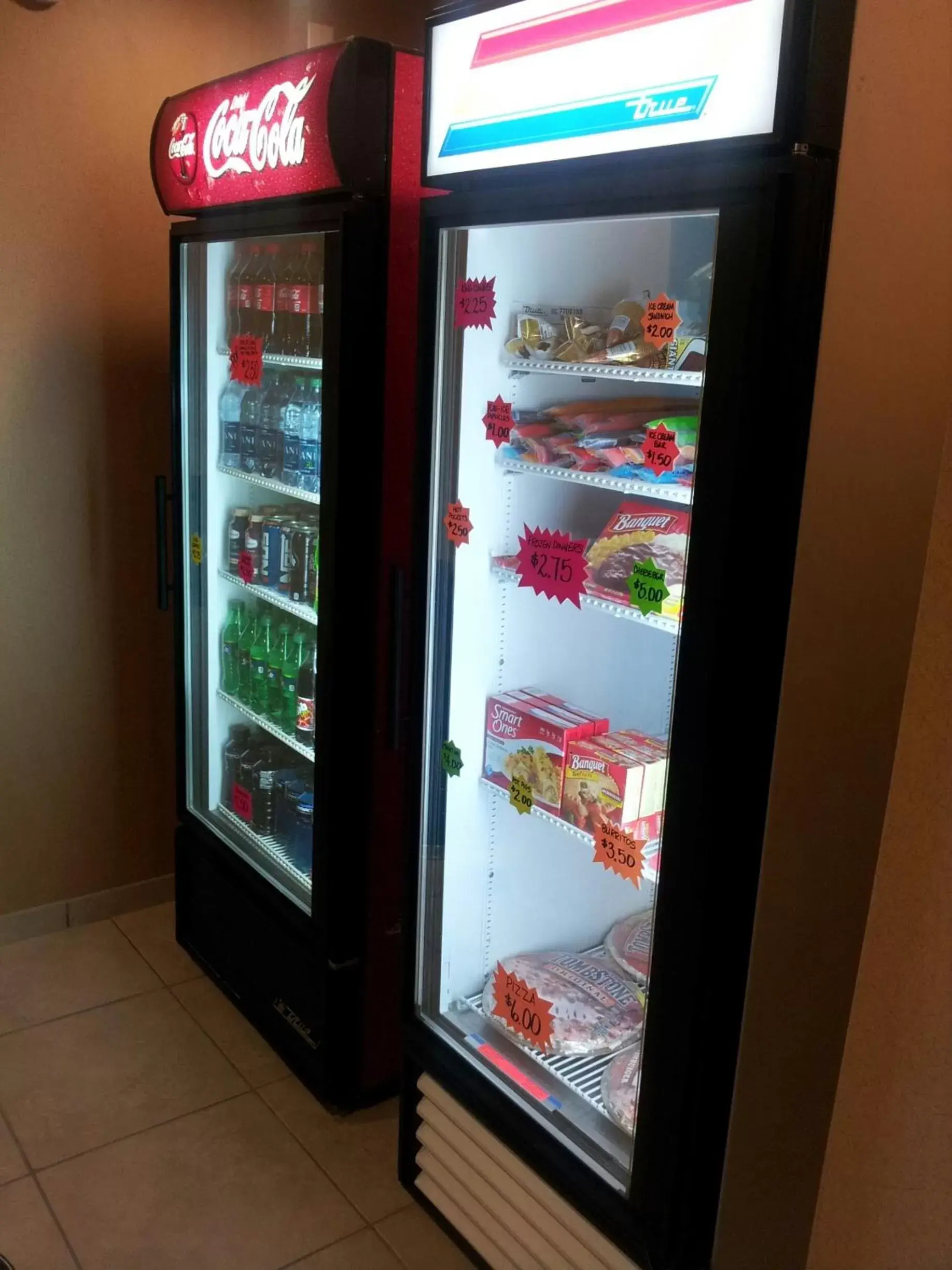 Food in Cobblestone Inn & Suites - Hartington Food in Cobblestone Inn & Suites - Hartington