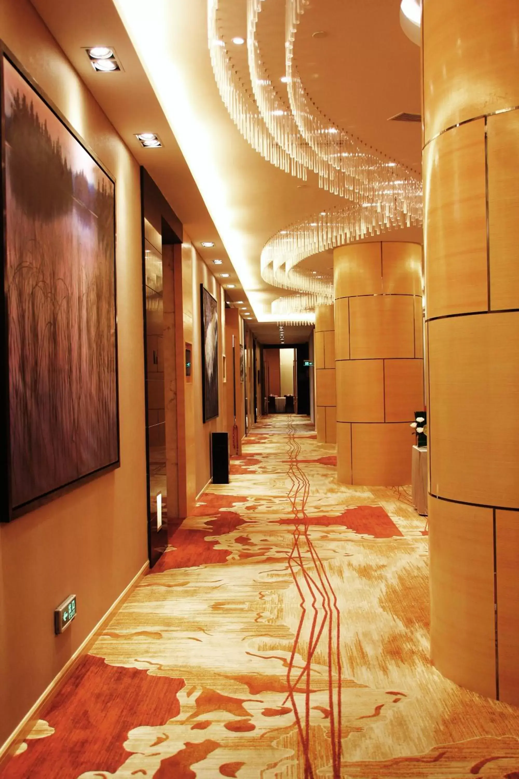 Business facilities in Jianguo Hotel Guangzhou