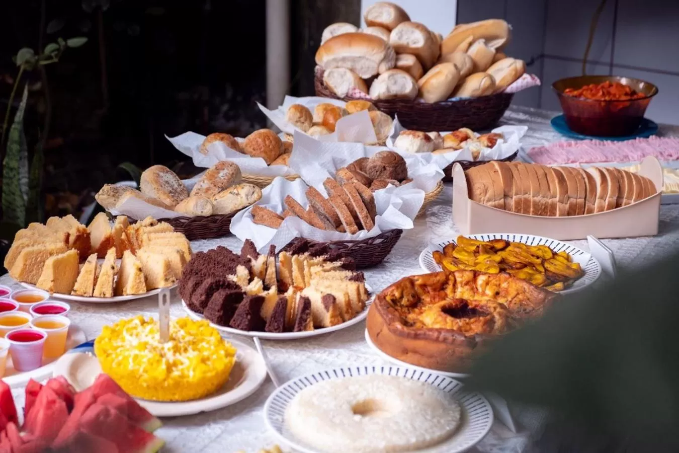 Continental breakfast in Hospedagem La Bilbaina
