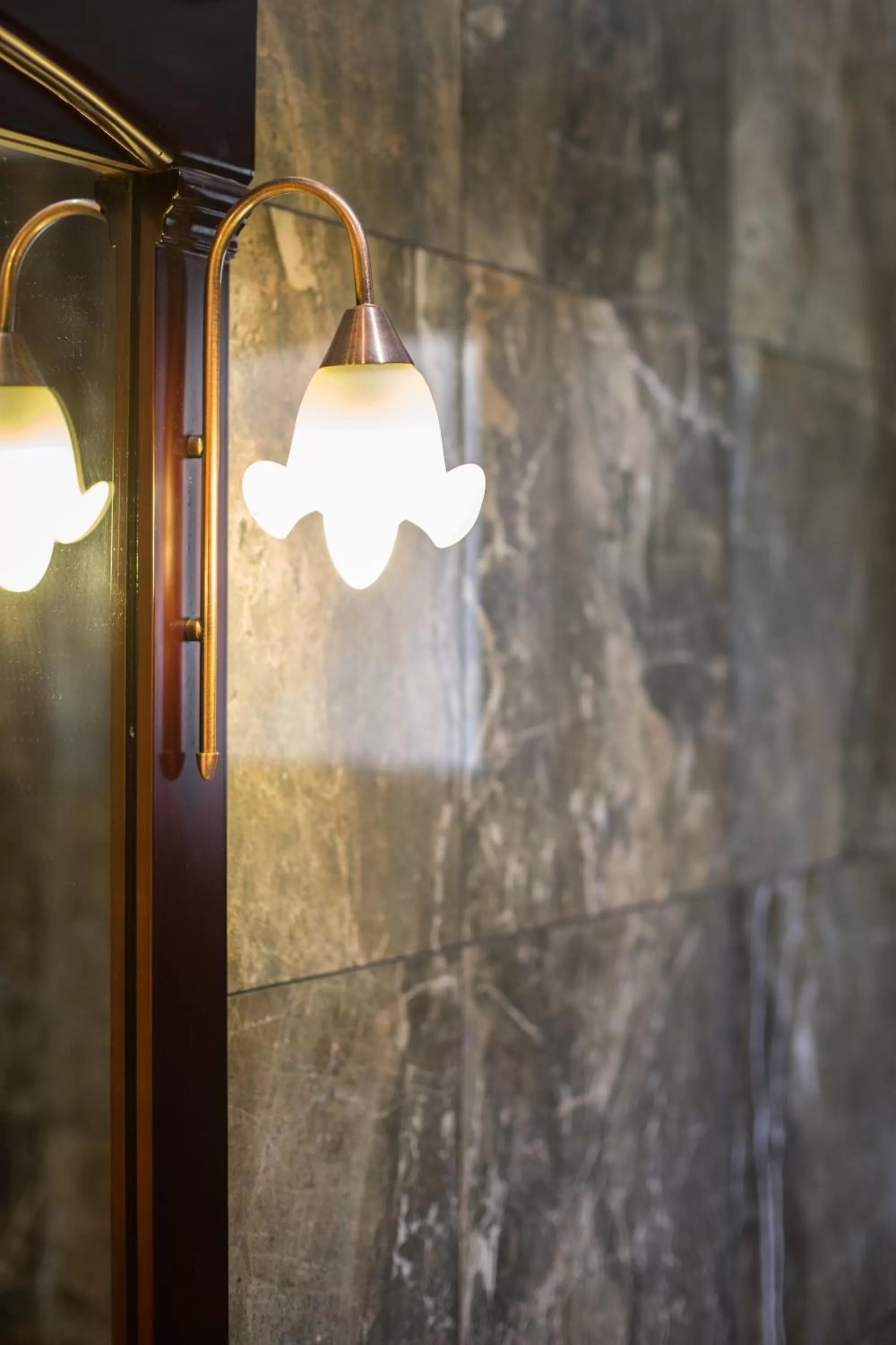 Bathroom in Hôtel Les Voyageurs