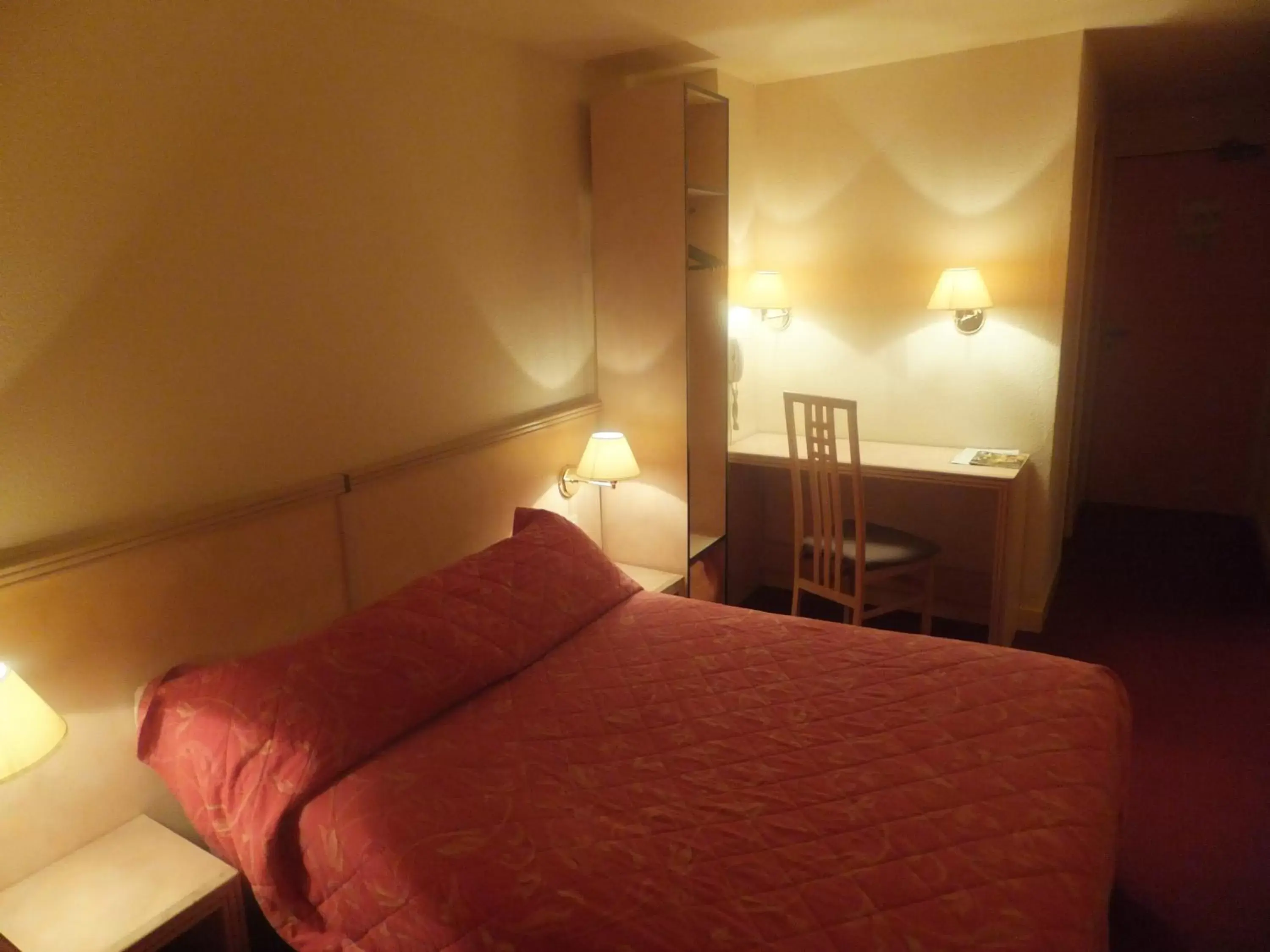 Bed in Hotel Le Village