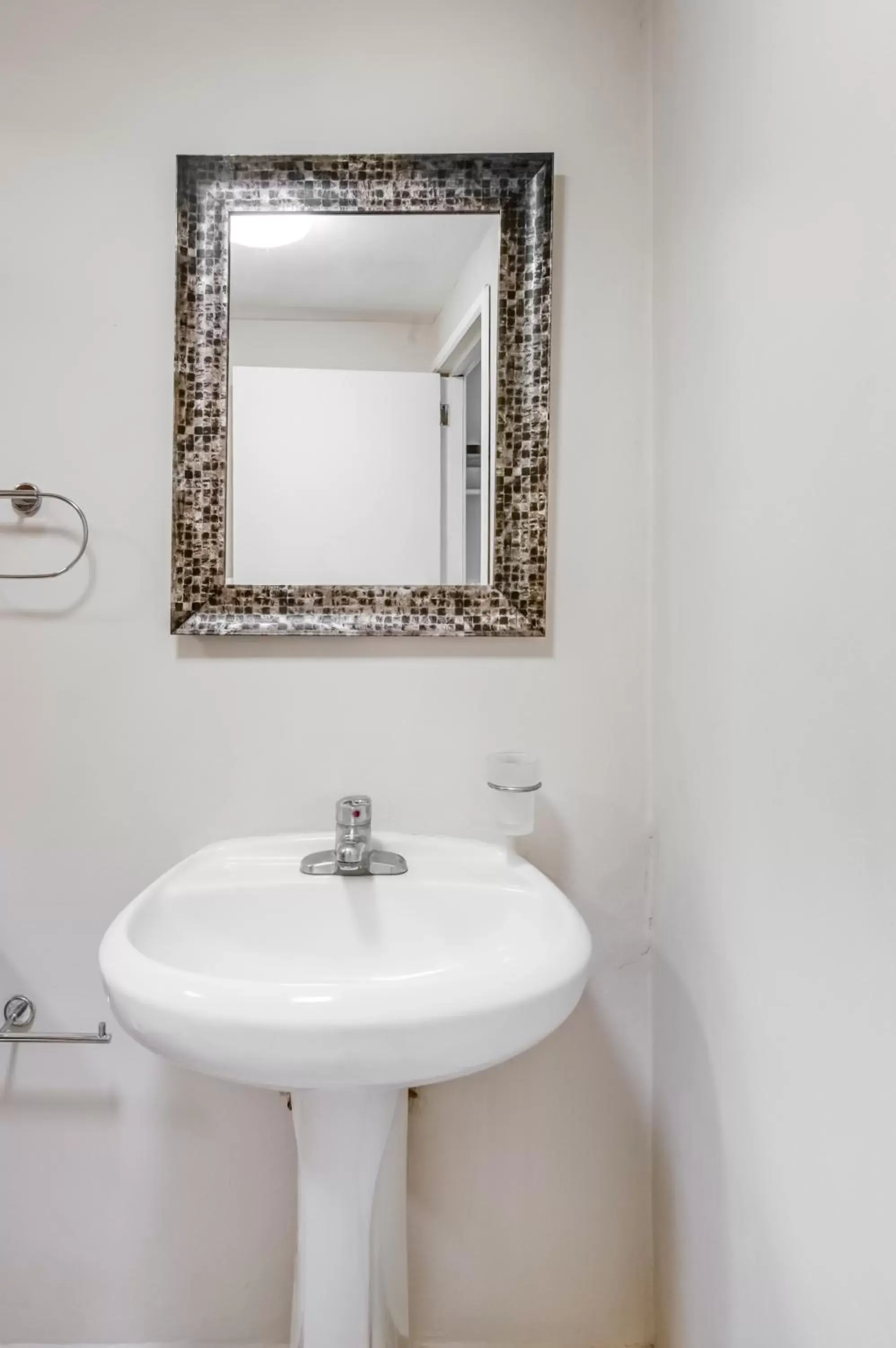 Bathroom in Boca Inn Hotel & Suites