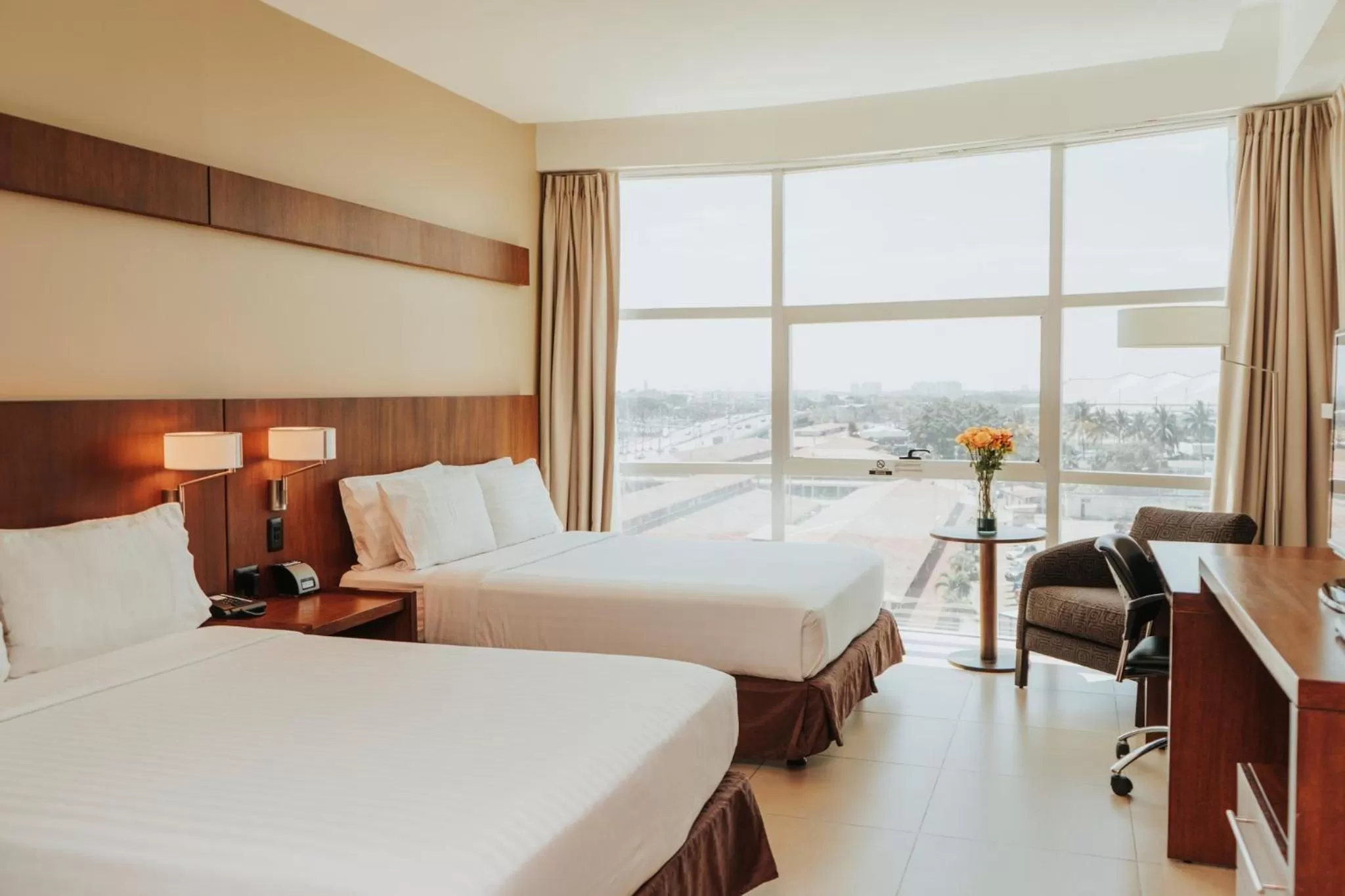 Photo of the whole room, Bed in Holiday Inn Guayaquil Airport by IHG