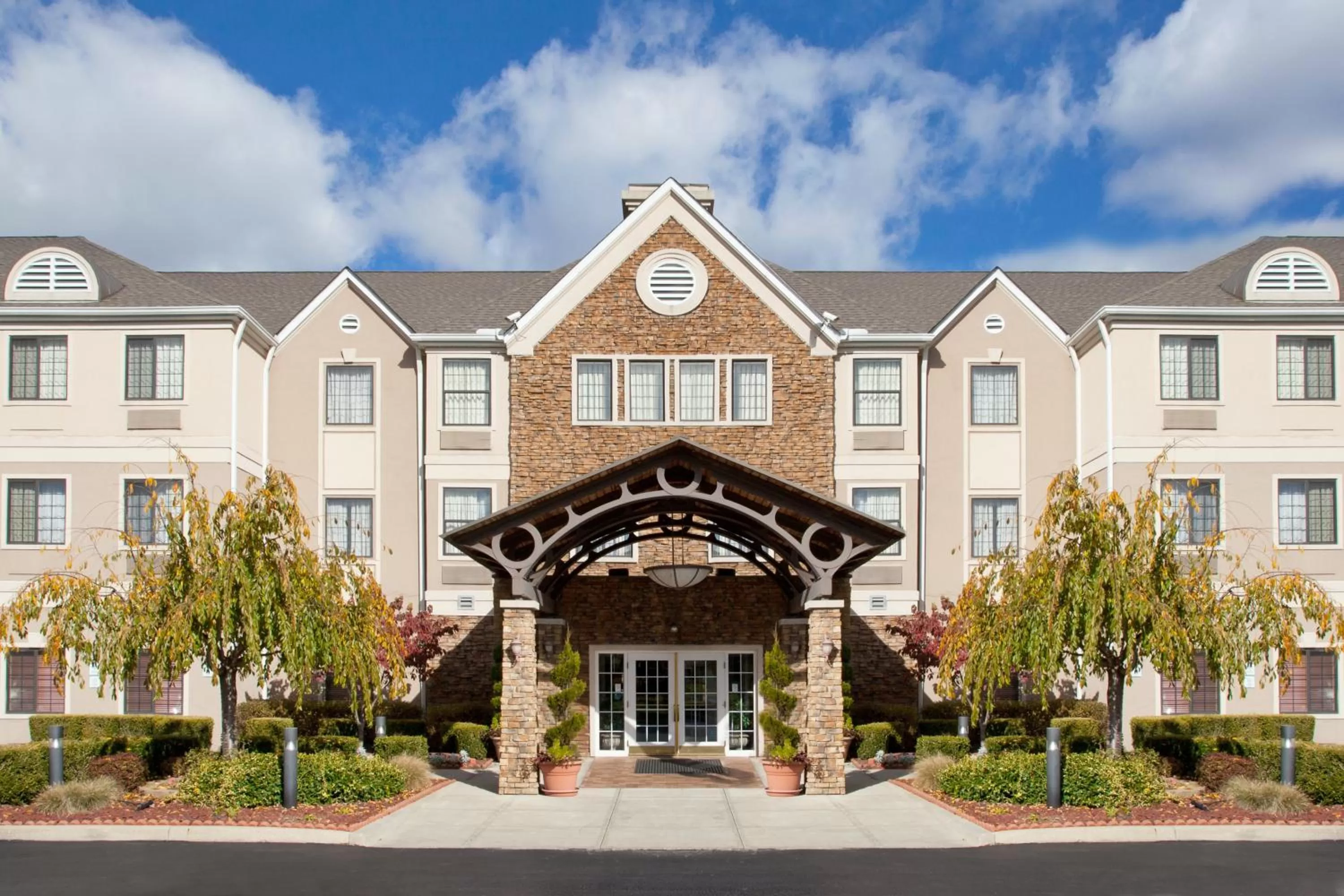 Property building in Staybridge Suites Columbus-Airport by IHG