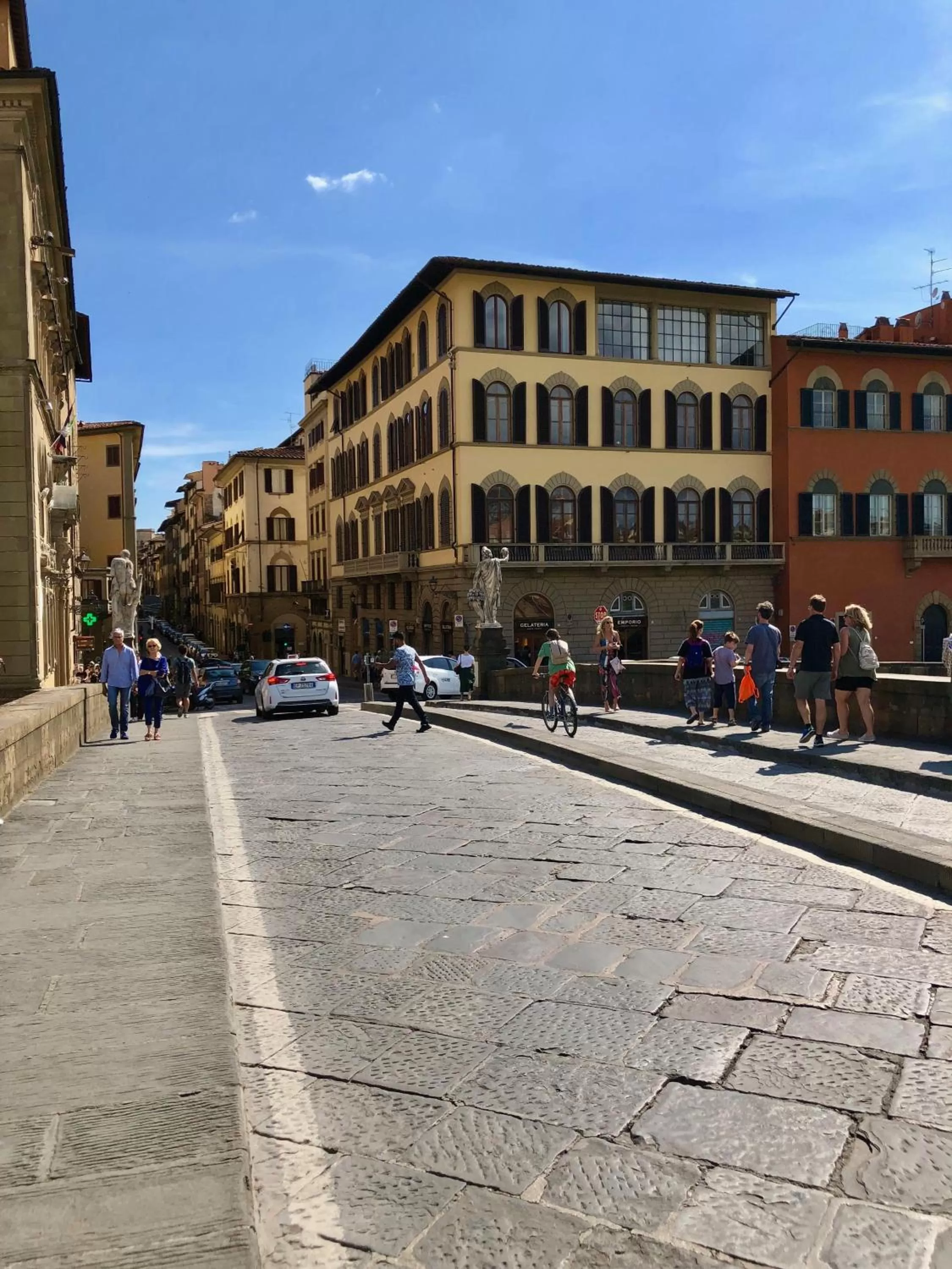 Property building in Santo Spirito Venti