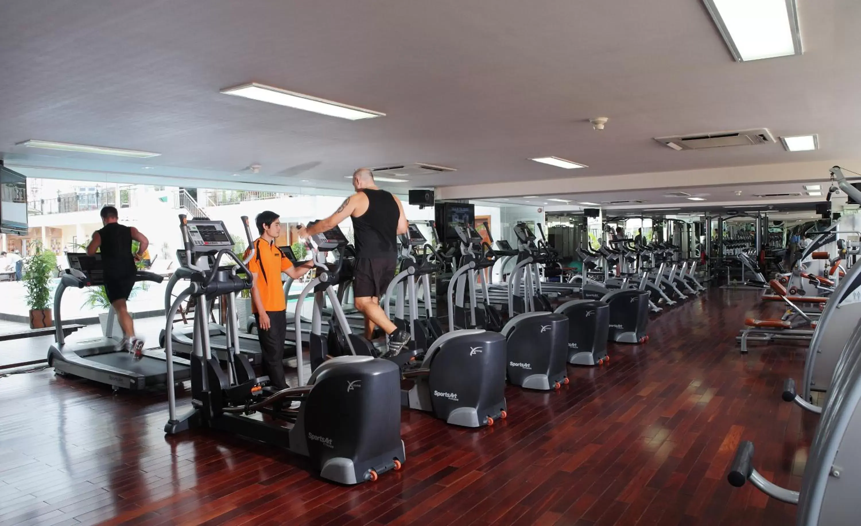 Fitness centre/facilities in Rex Hotel Fitness centre/facilities in Rex Hotel