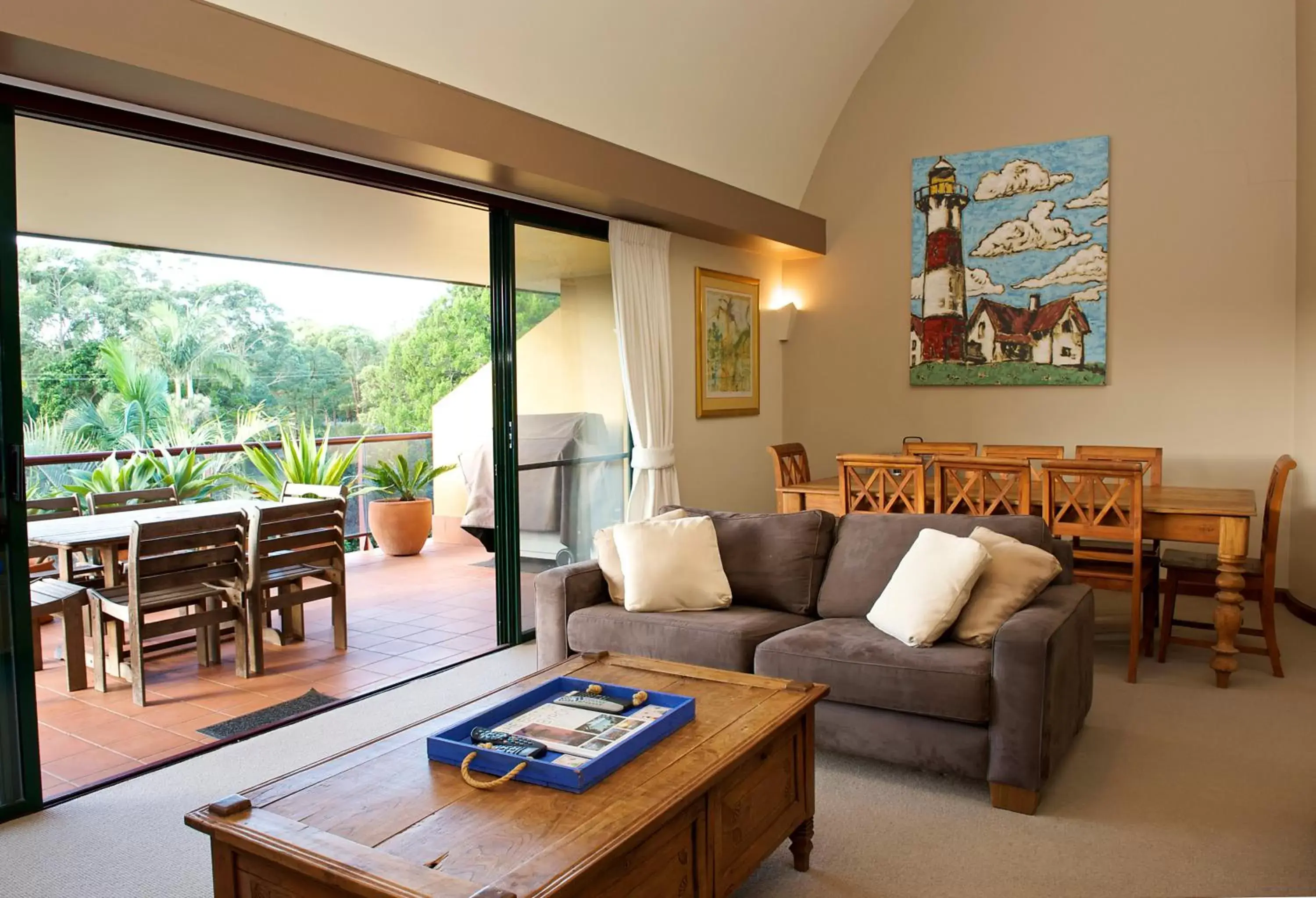 Living room, Seating Area in Byron Links Apartments