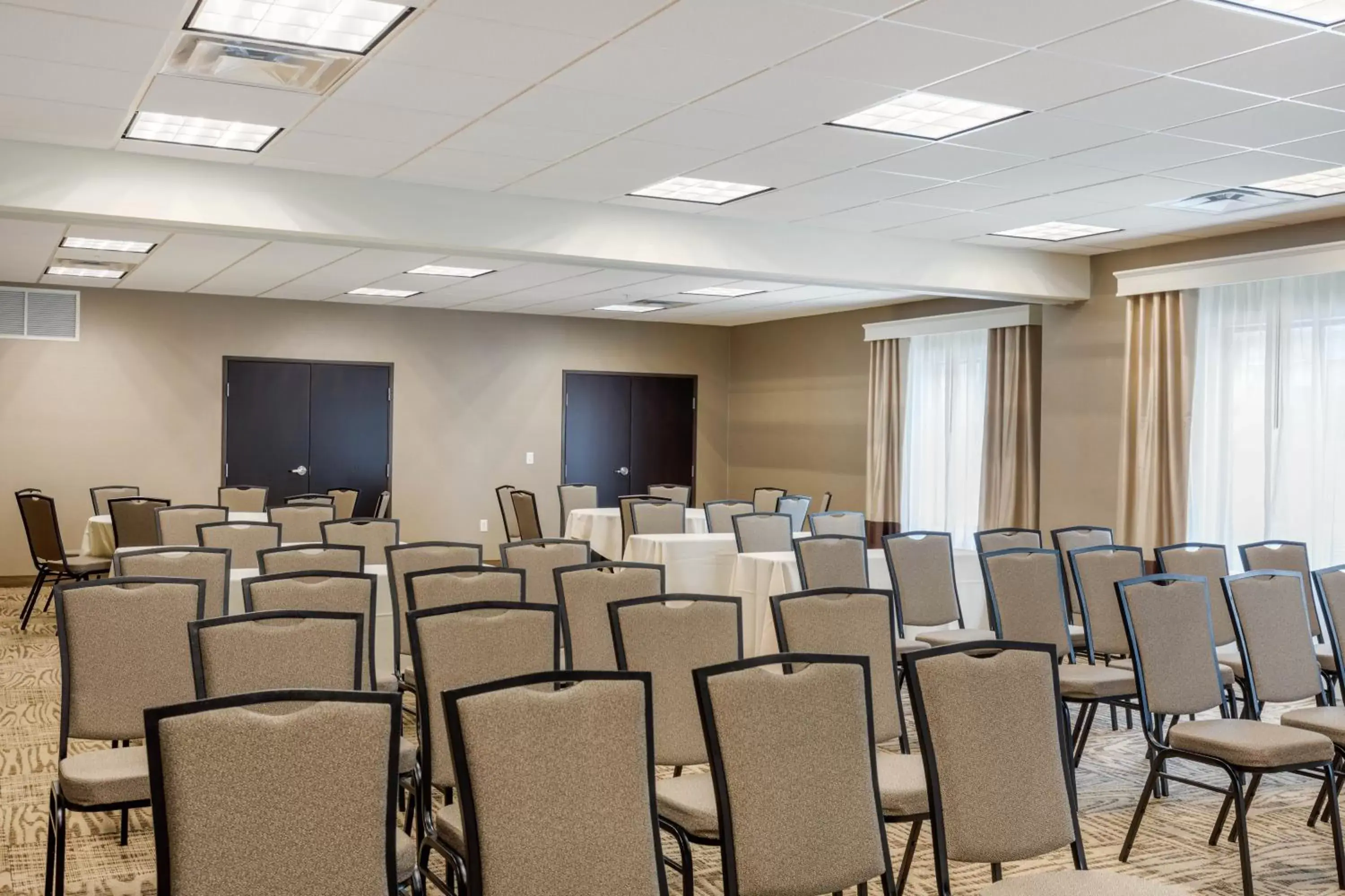 Meeting/conference room in Comfort Inn & Suites Schenectady - Scotia