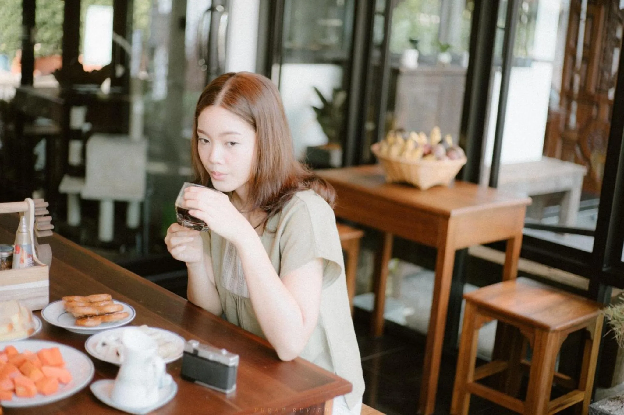 Restaurant/places to eat in Baan Lung Poshtel