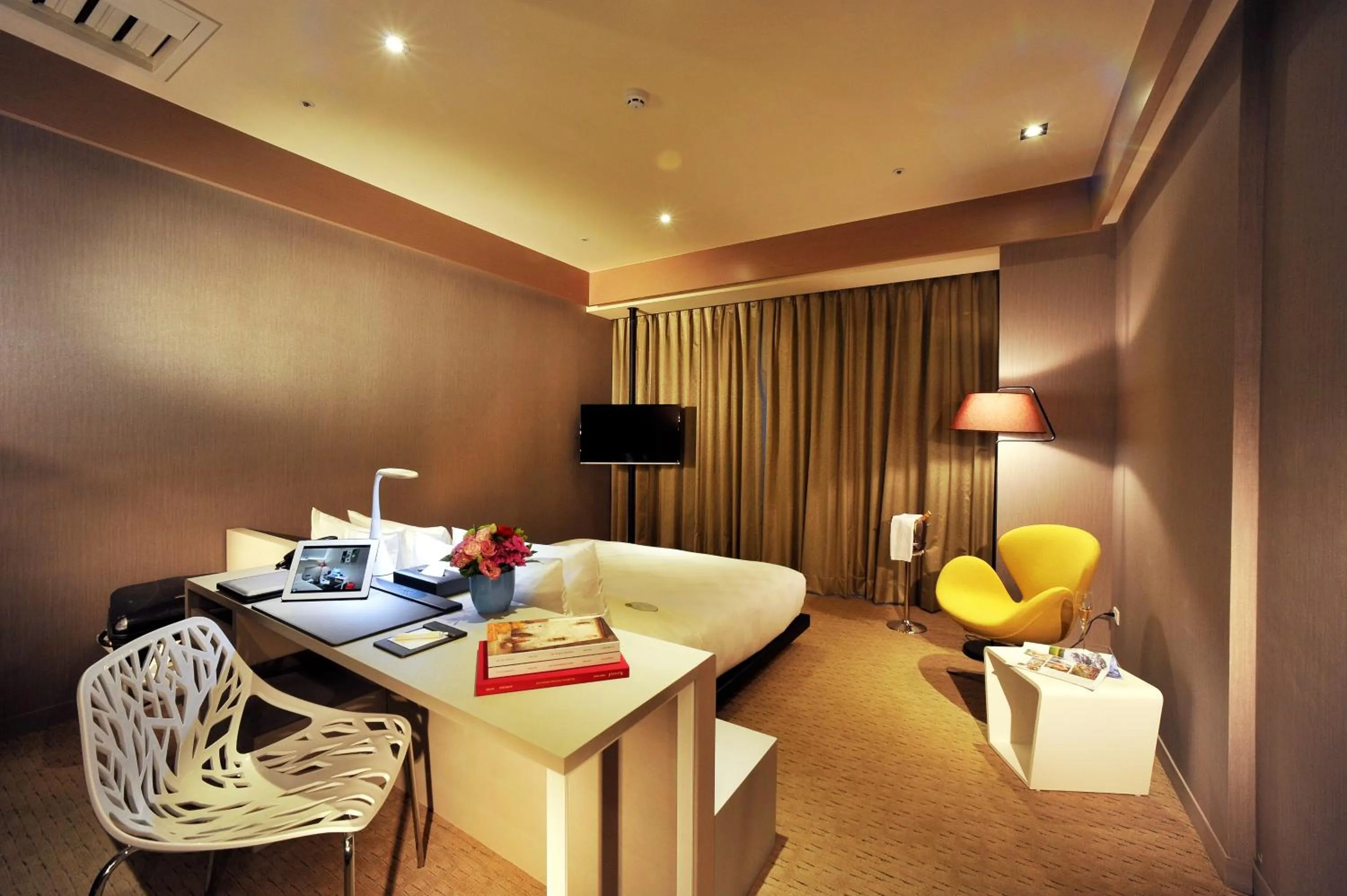 Photo of the whole room in Taipei 101 SPARKLE Hotel