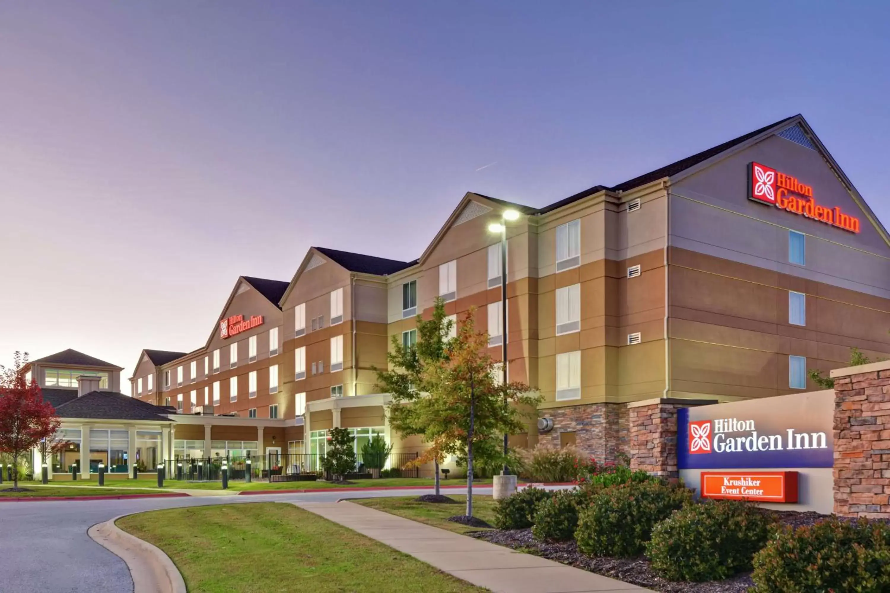 Property Building in Hilton Garden Inn and Fayetteville Convention Center