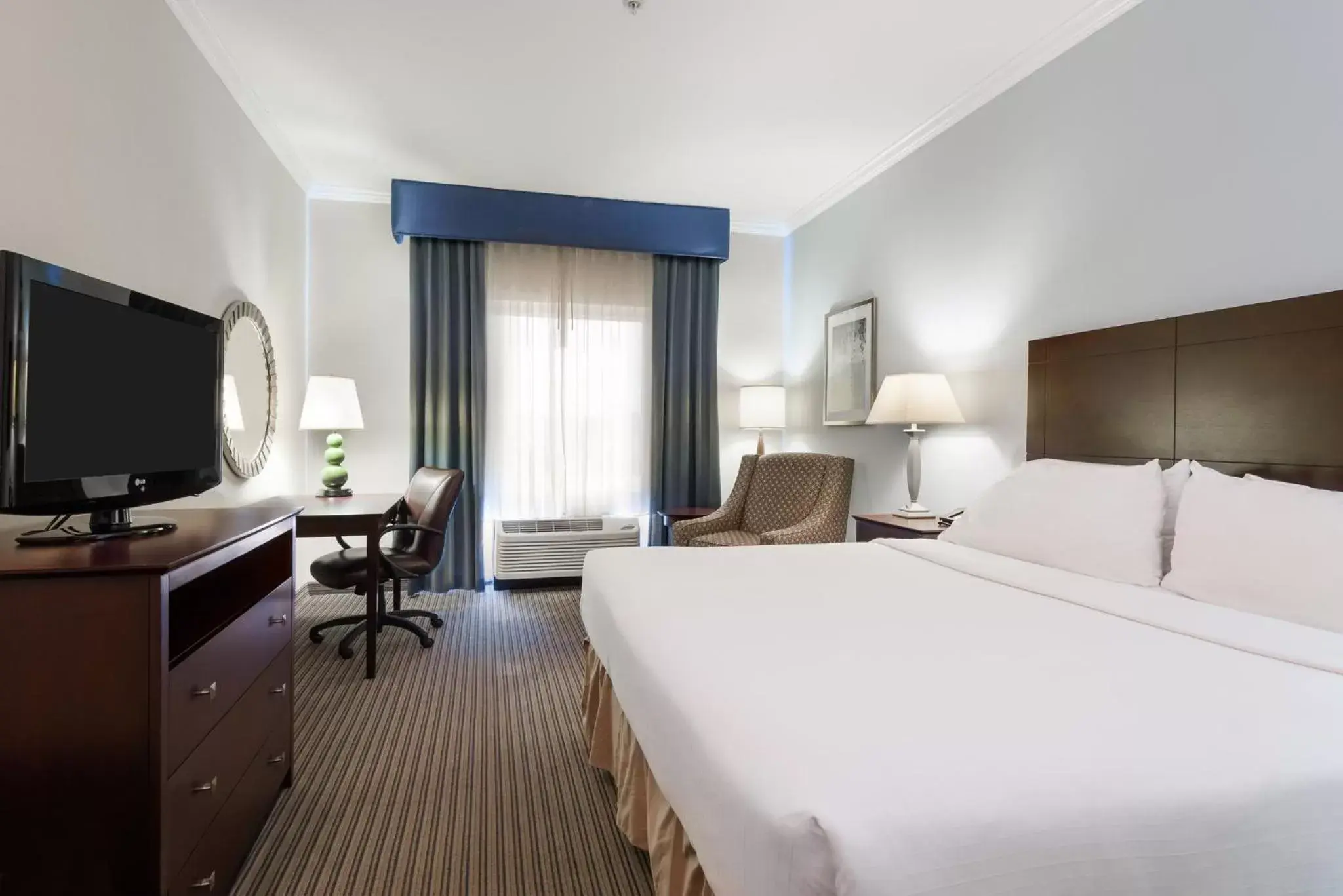 Photo of the whole room in Holiday Inn Express Hotel & Suites New Iberia - Avery Island, an IHG Hotel