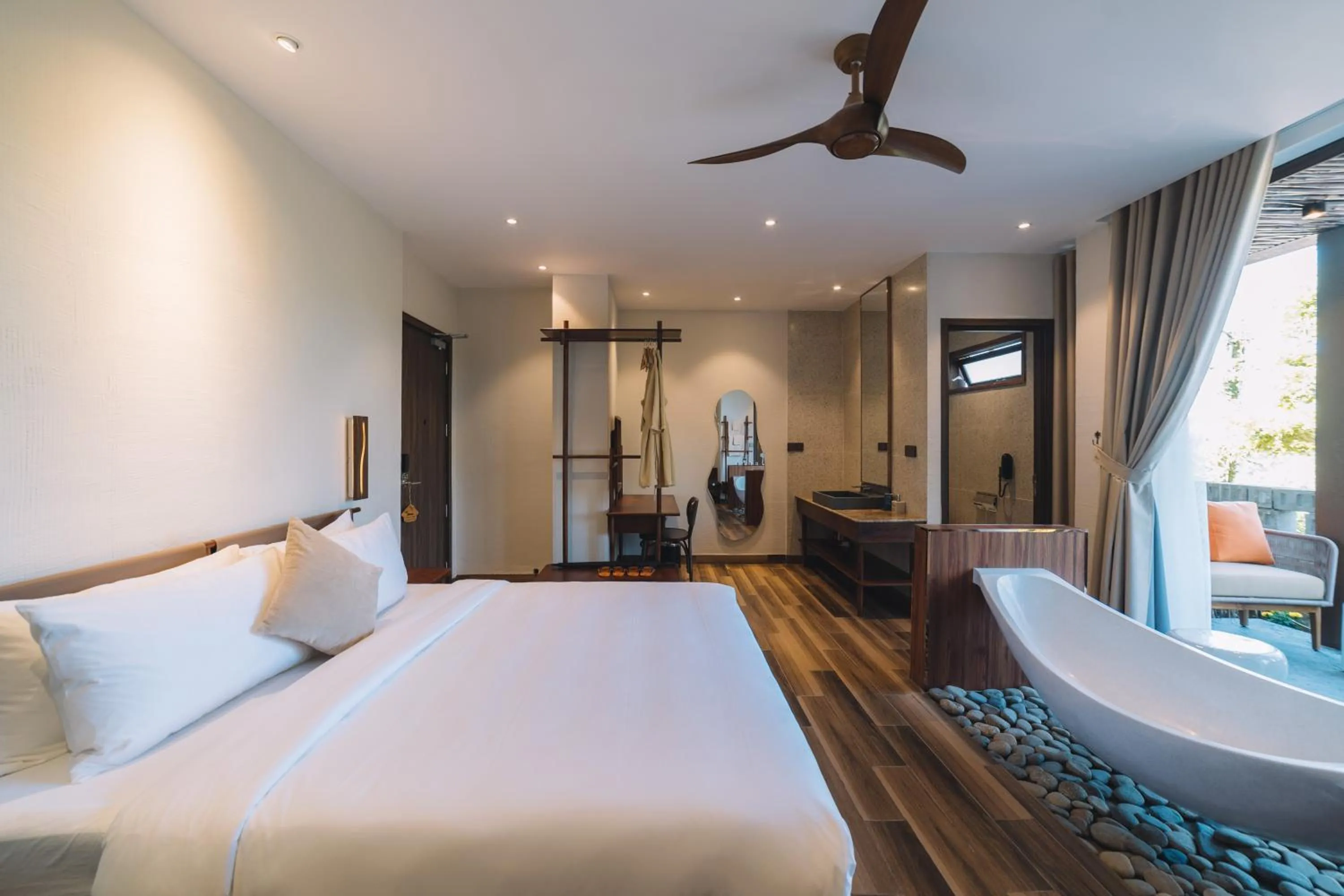 Photo of the whole room, Bed in Zen Valley Dalat