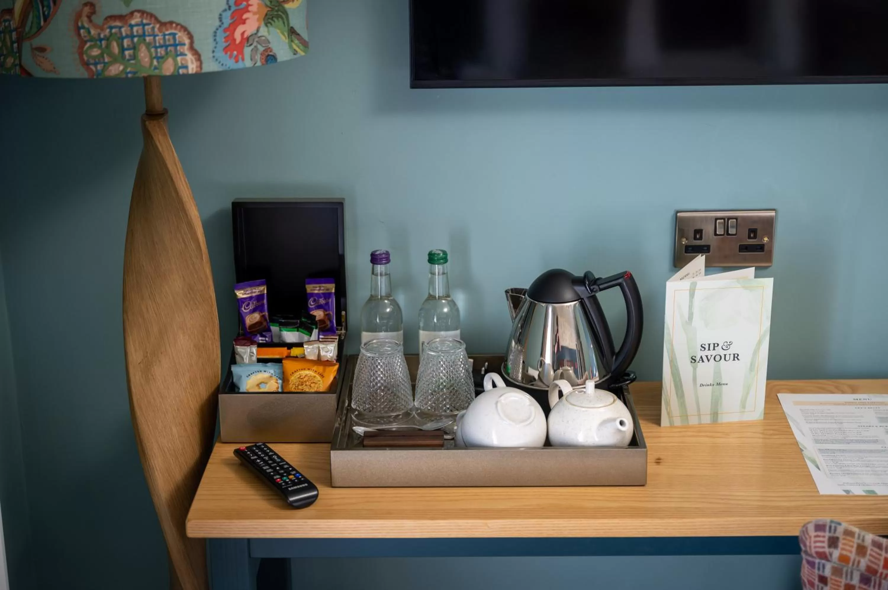 Coffee/tea facilities in Victoria Hotel by Chef & Brewer Collection