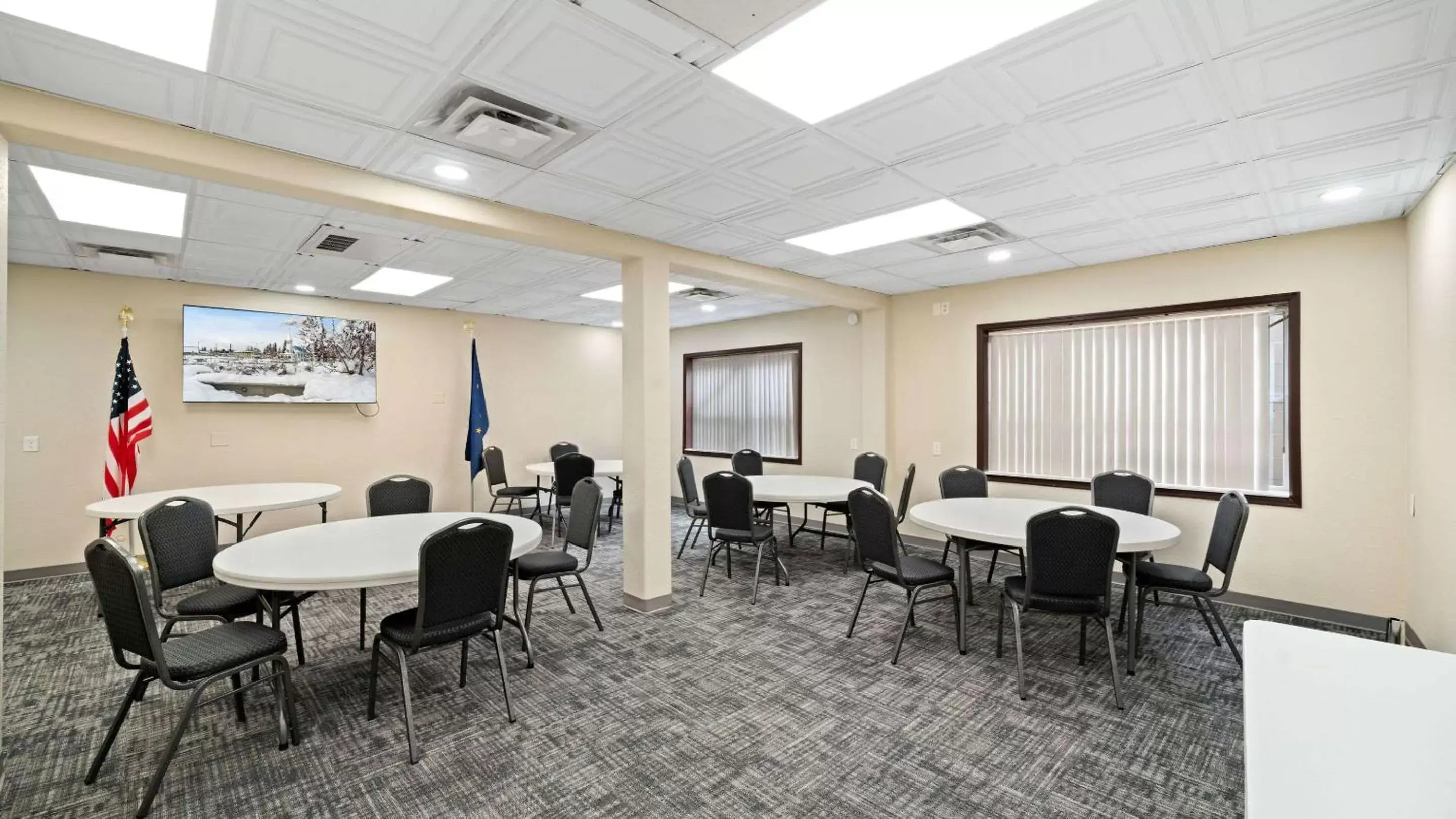 Meeting/conference room in Clarion Hotel & Suites Fairbanks near Ft. Wainwright