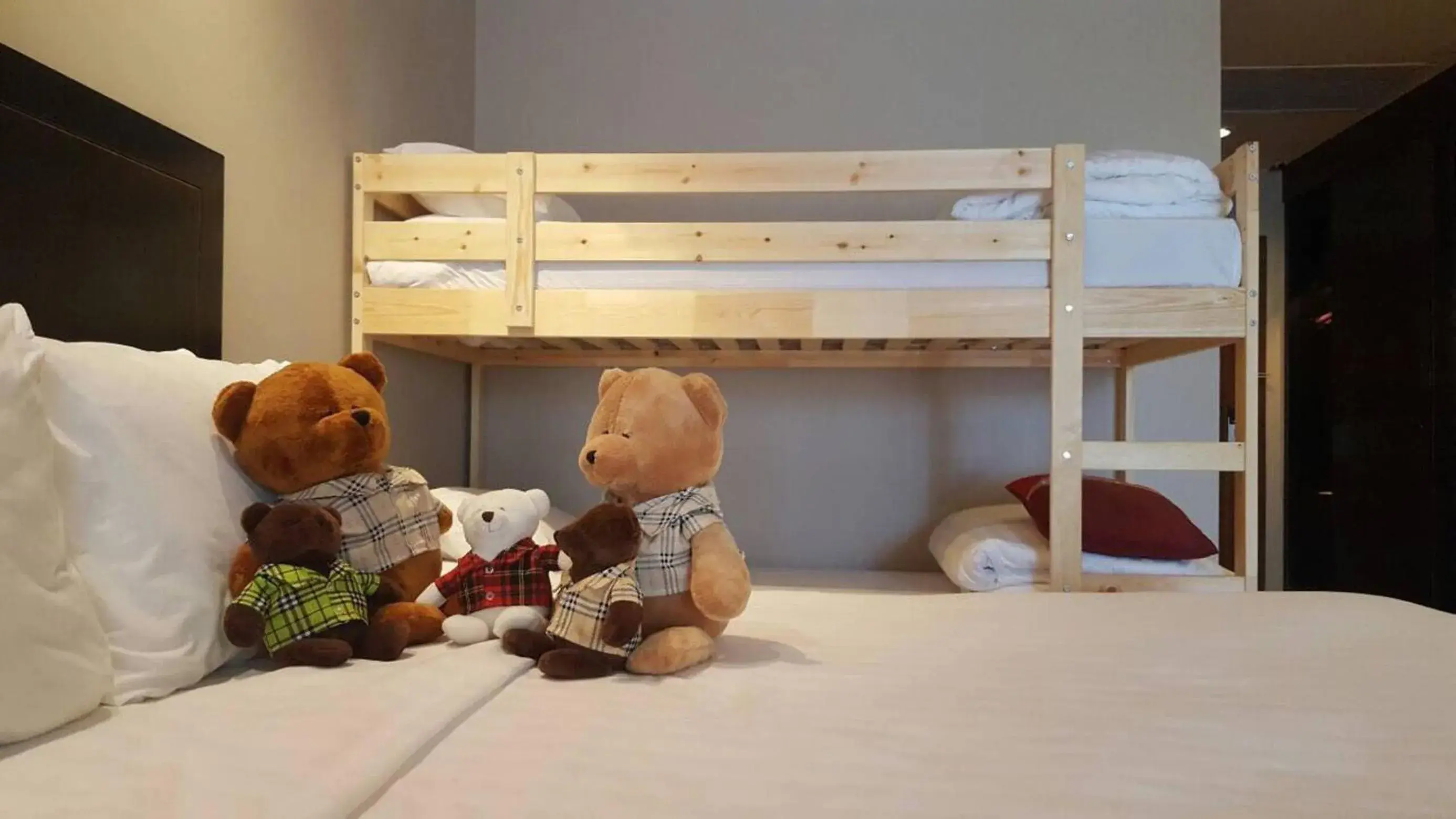 Decorative detail, Bunk Bed in Dor-Shada Resort By The Sea