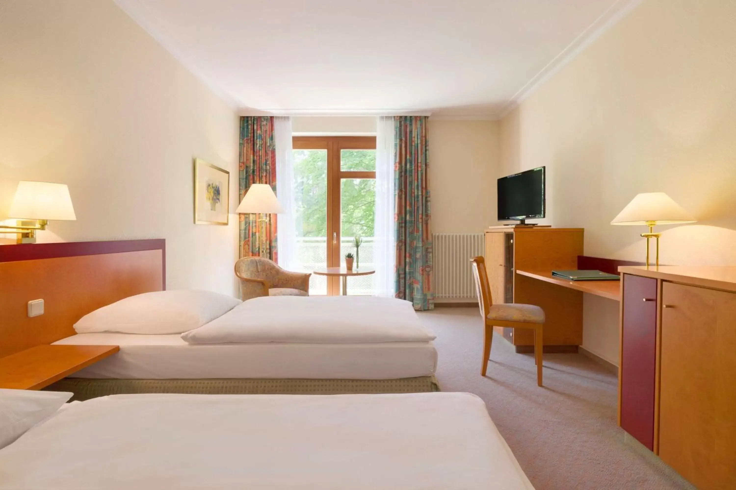 Photo of the whole room, Bed in Dolce by Wyndham Bad Nauheim