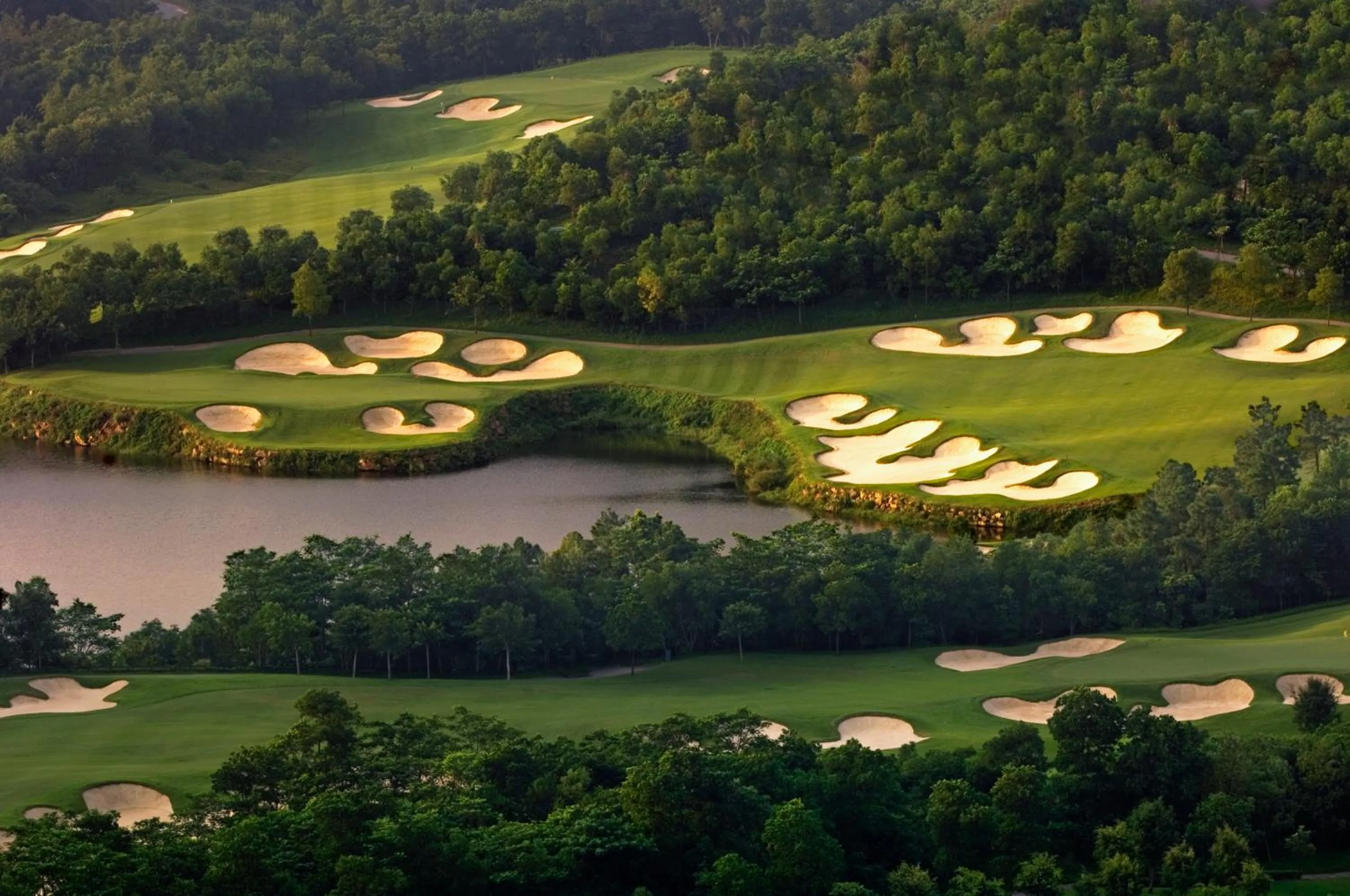 Golfcourse in Mission Hills Hotel Resorts Dongguan