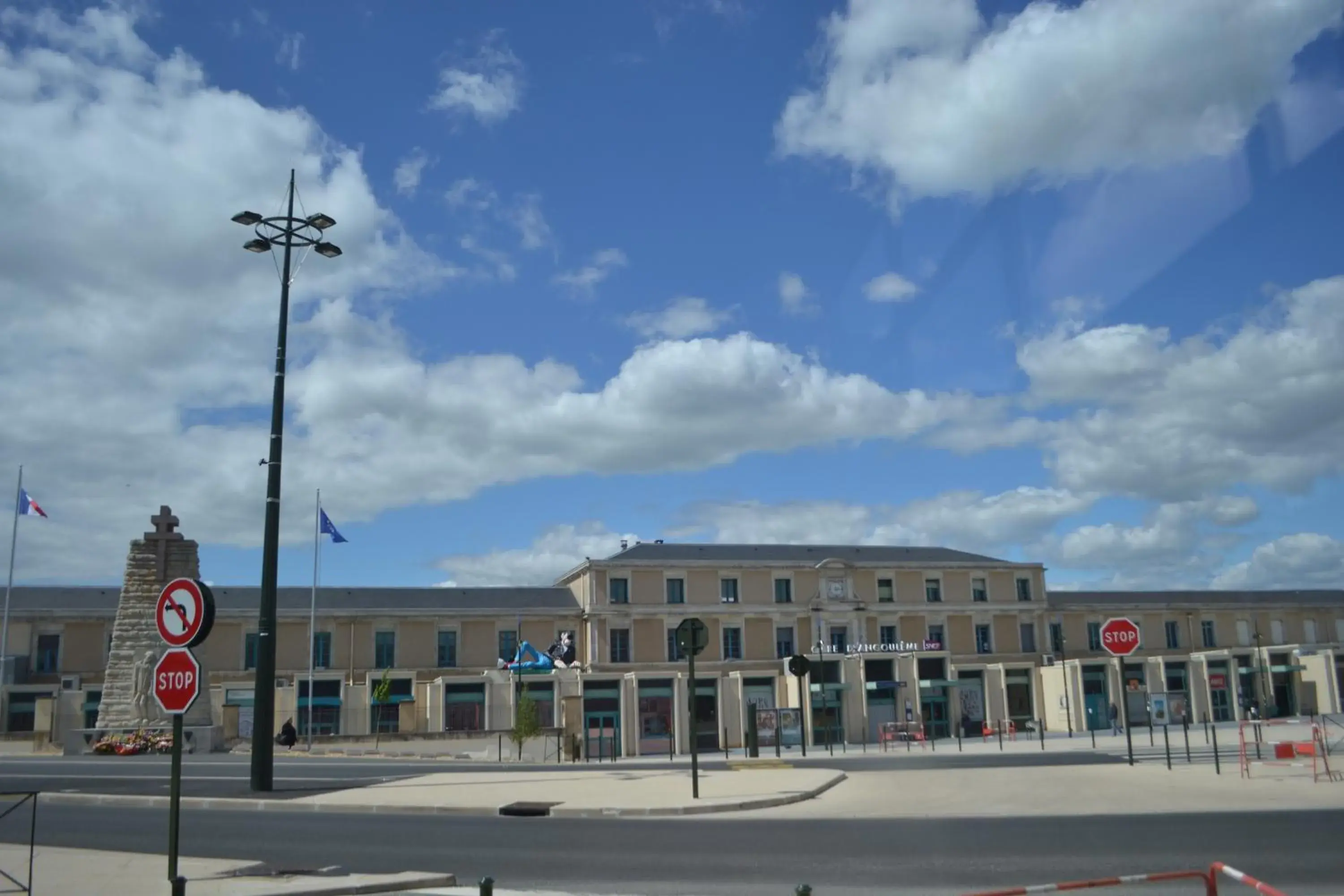 Nearby landmark, Property Building in Brit Hotel Terminus