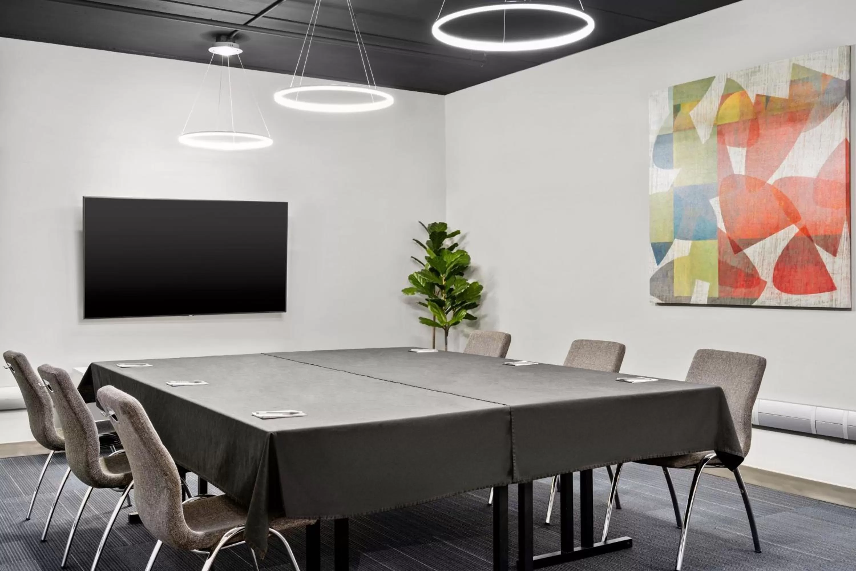 Meeting/conference room in Aloft Chicago O'Hare