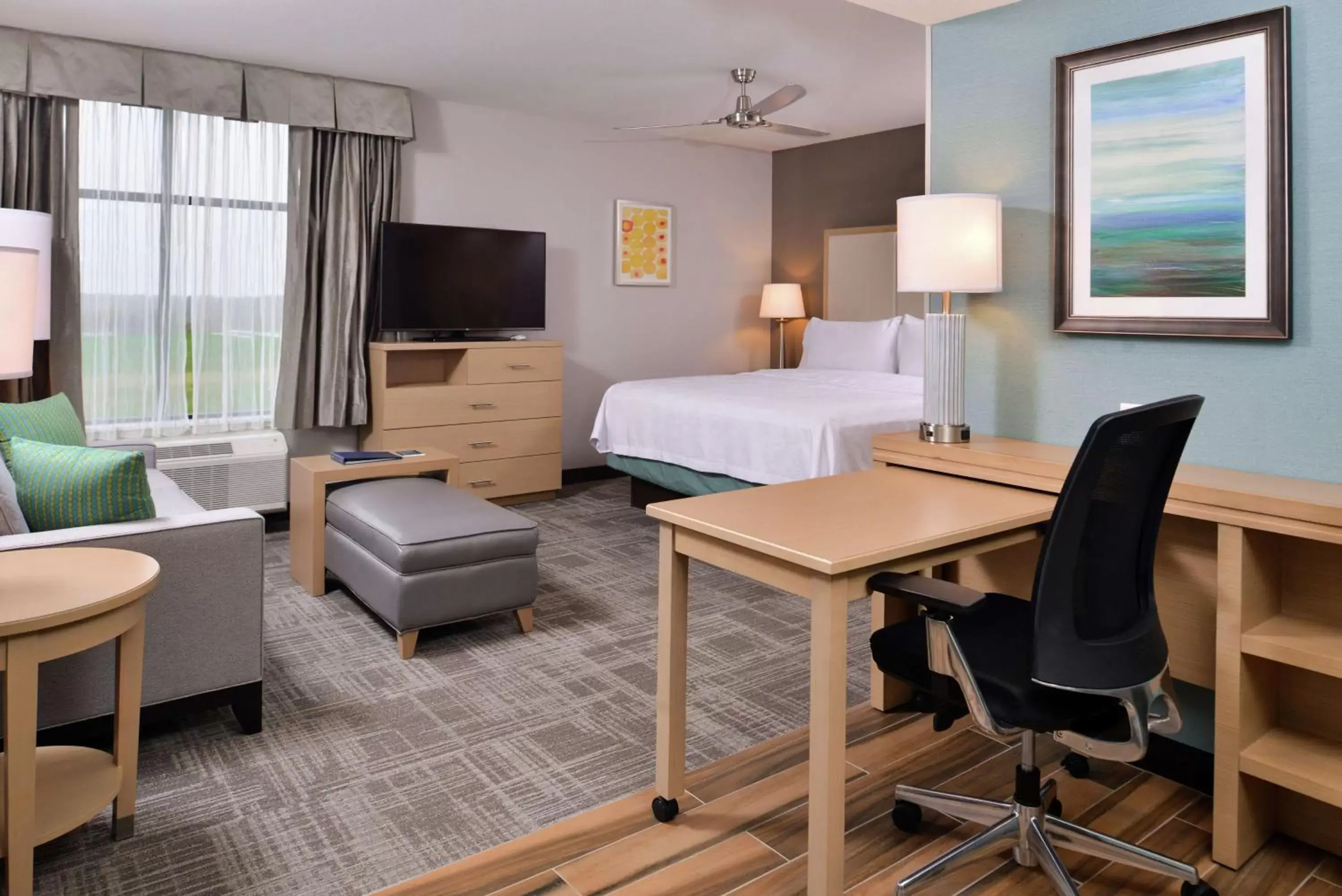 Bedroom in Homewood Suites By Hilton Des Moines Airport